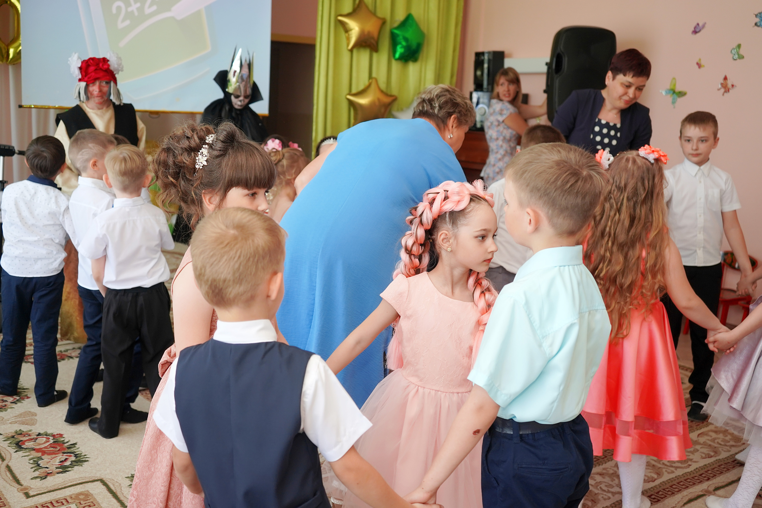 Фотосъемка видеосъёмка фотограф видеооператор новогодних утренников  в. Фотограф, видеооператор Нина Коршунова