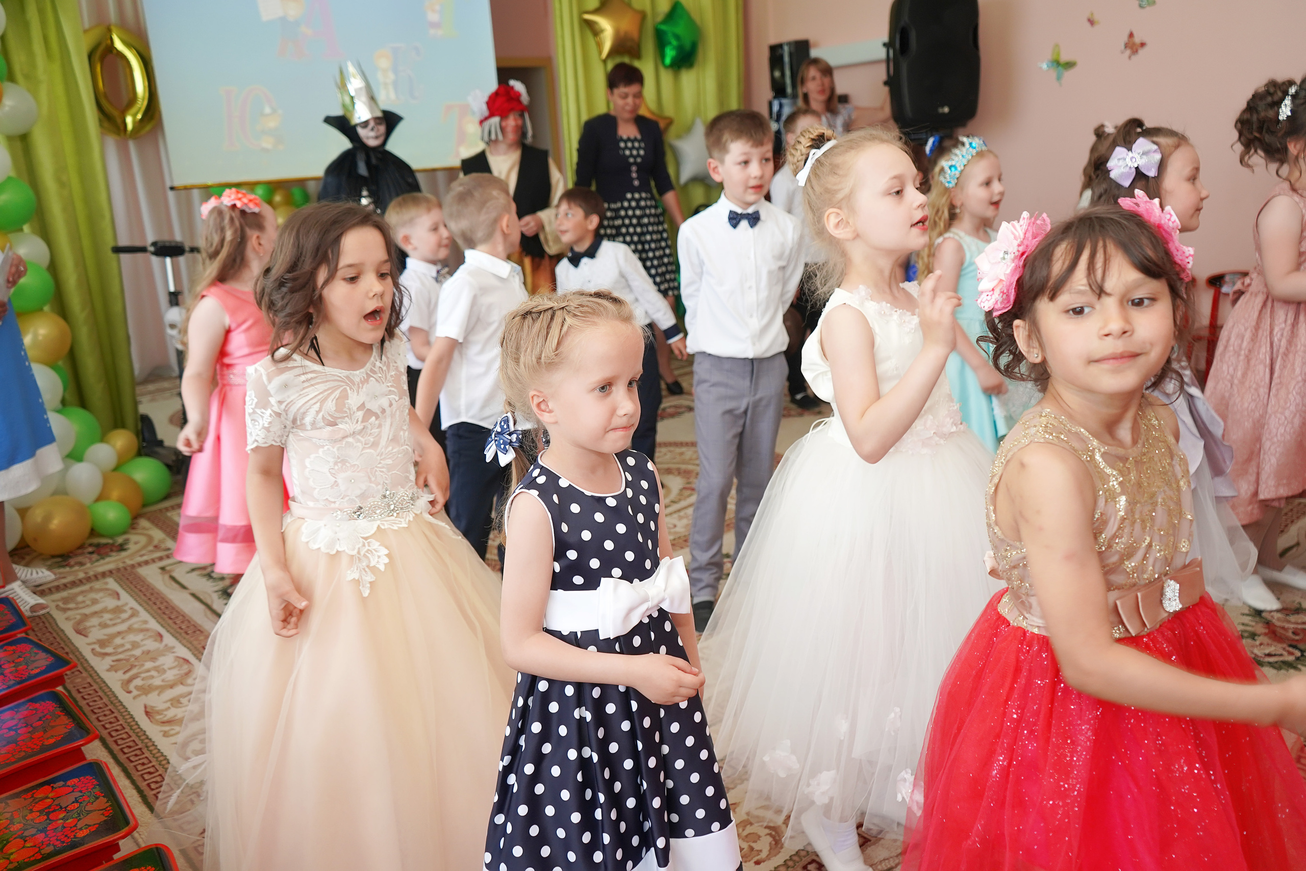 Фотосъемка видеосъёмка фотограф видеооператор новогодних утренников  в. Фотограф, видеооператор Нина Коршунова