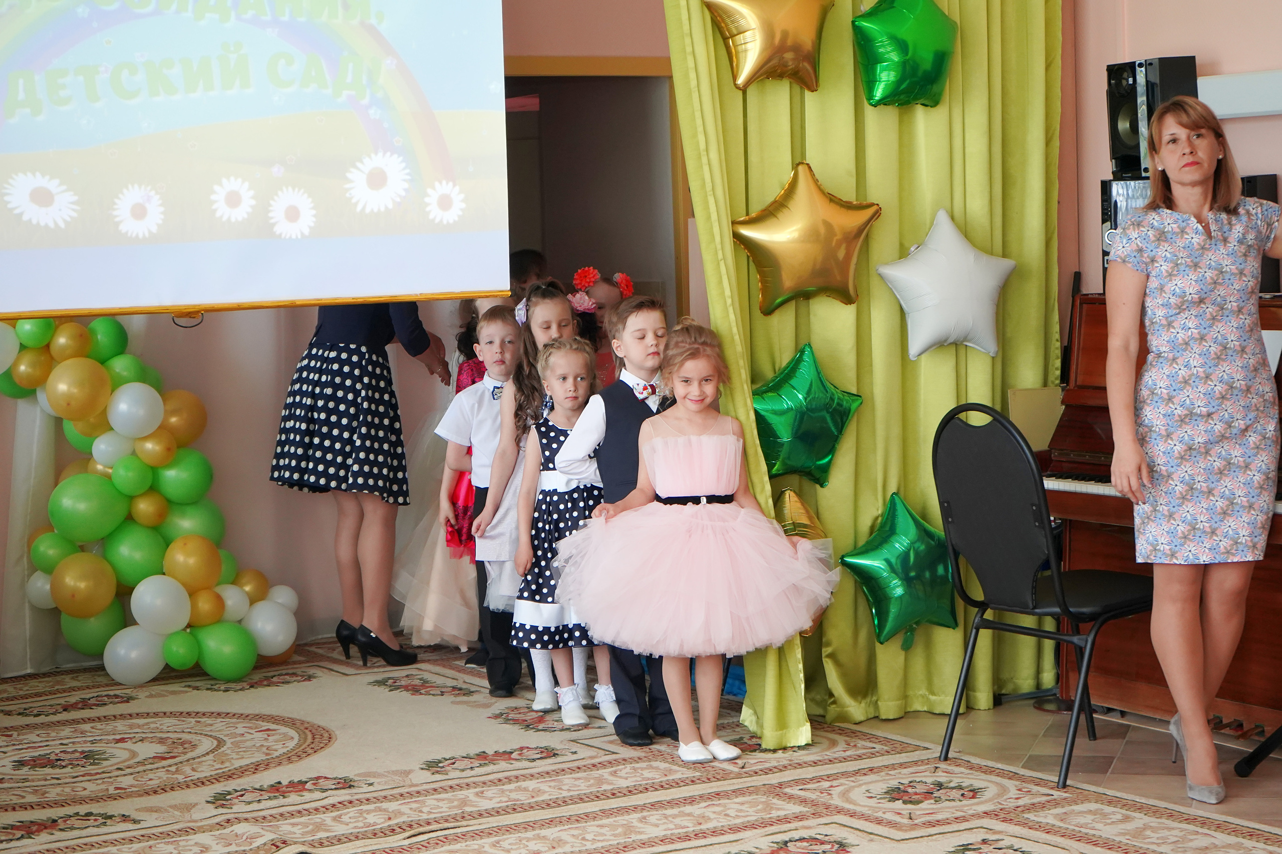 Фотосъемка видеосъёмка фотограф видеооператор новогодних утренников  в. Фотограф, видеооператор Нина Коршунова
