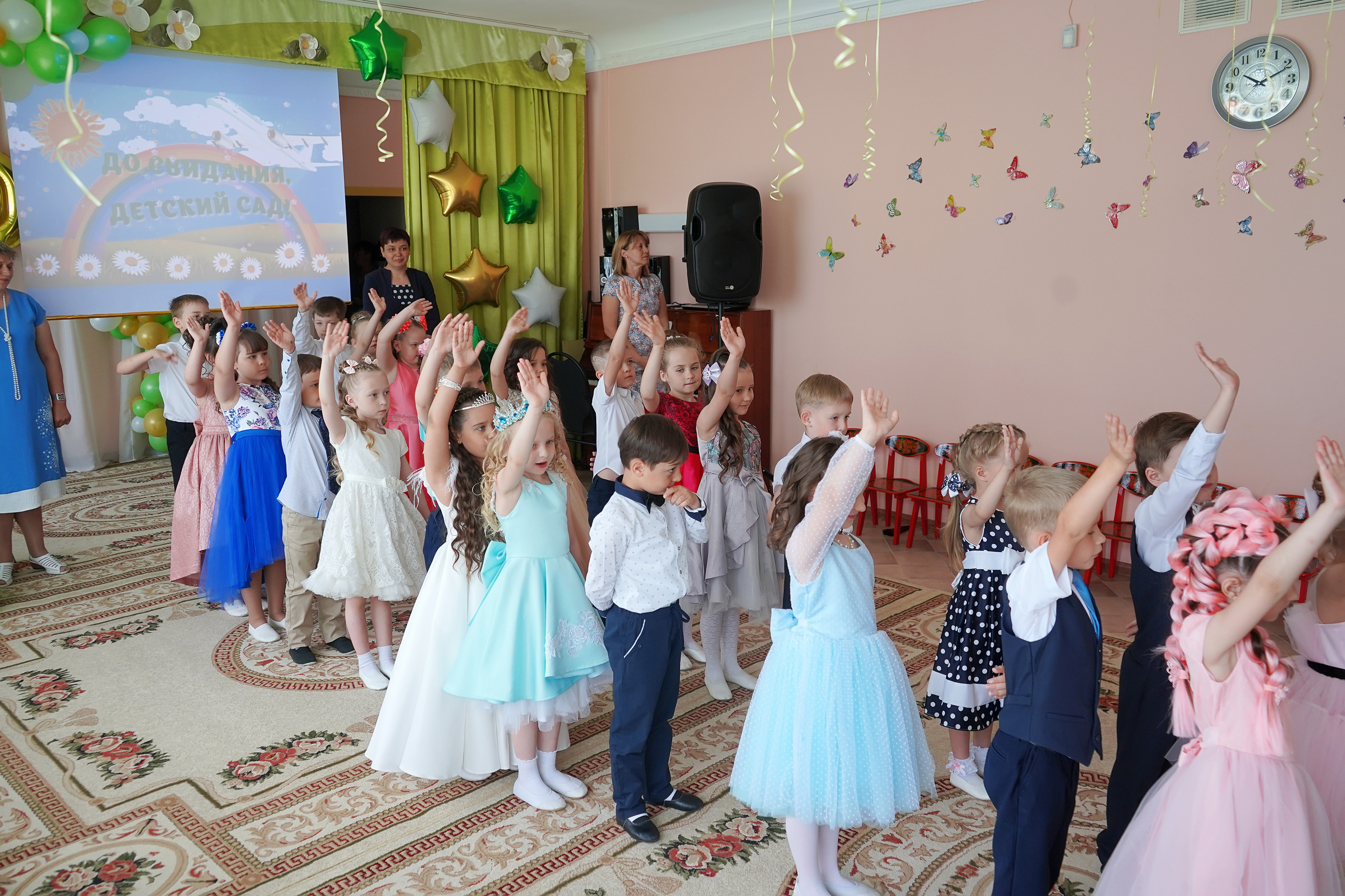 Фотосъемка видеосъёмка фотограф видеооператор новогодних утренников  в. Фотограф, видеооператор Нина Коршунова