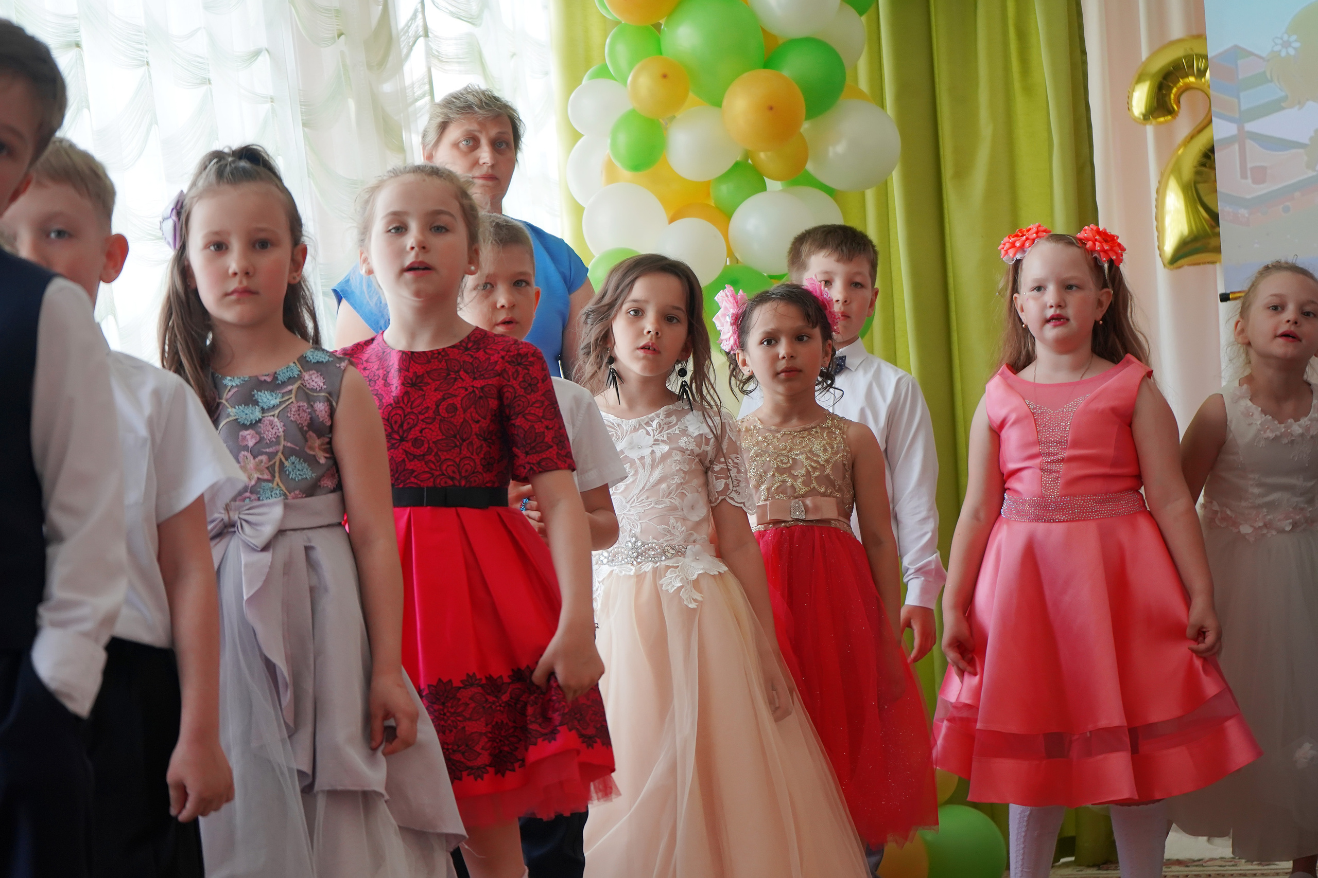 Фотосъемка видеосъёмка фотограф видеооператор новогодних утренников  в. Фотограф, видеооператор Нина Коршунова