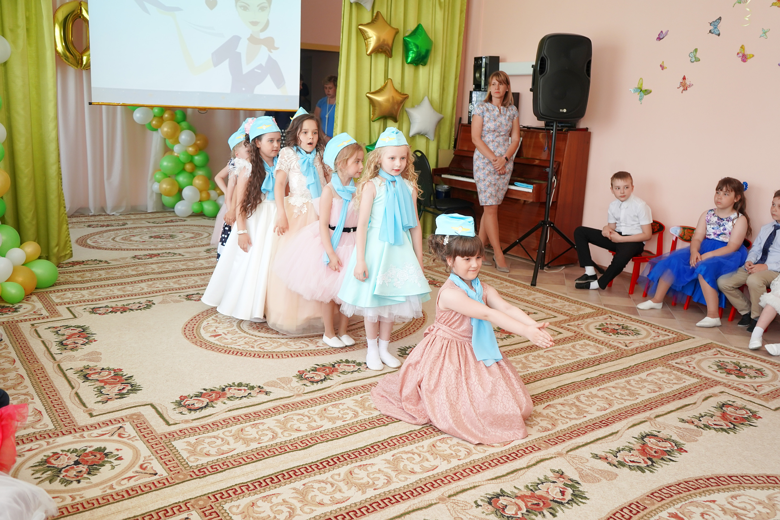 Фотосъемка видеосъёмка фотограф видеооператор новогодних утренников  в. Фотограф, видеооператор Нина Коршунова