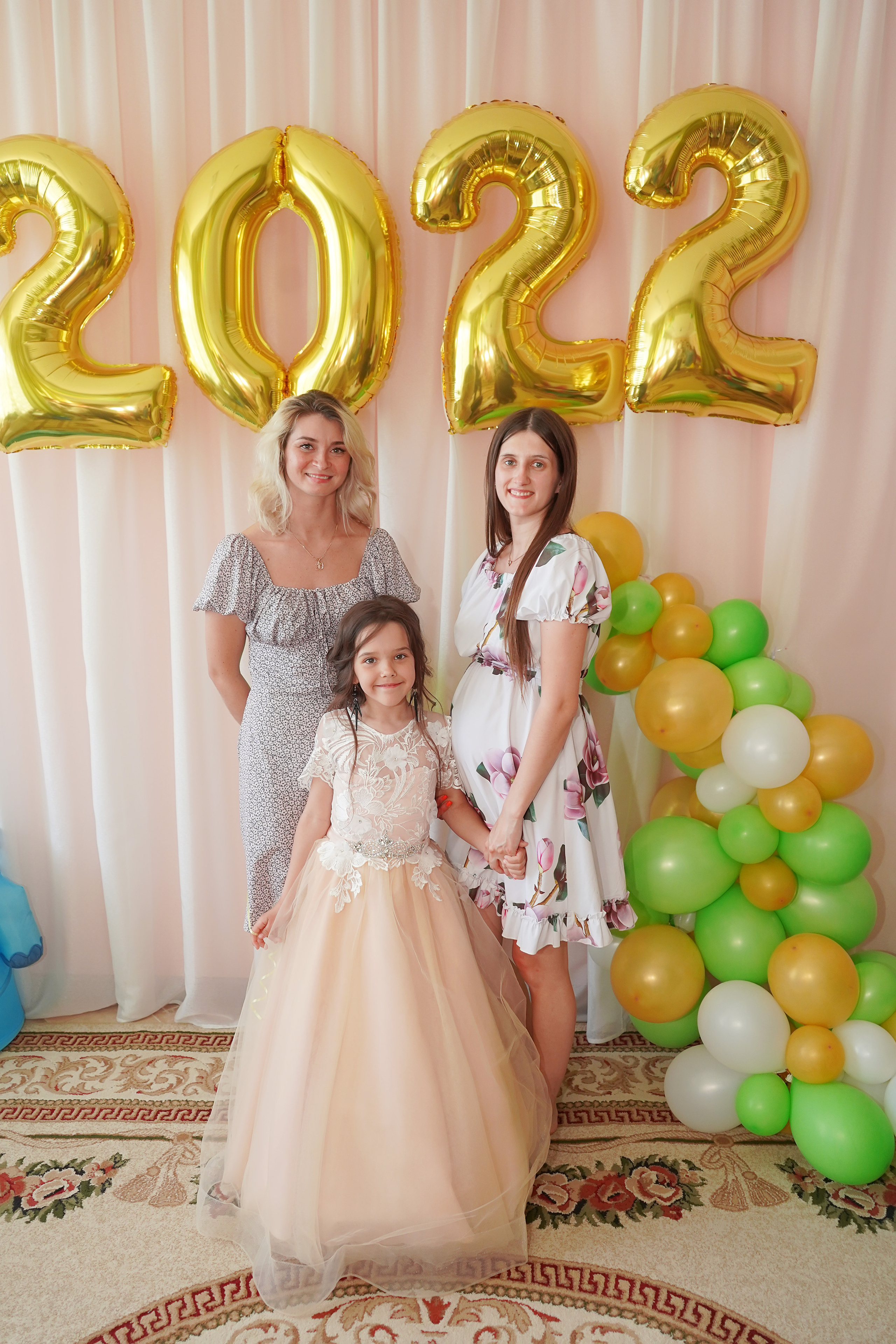 Фотосъемка видеосъёмка фотограф видеооператор новогодних утренников  в. Фотограф, видеооператор Нина Коршунова