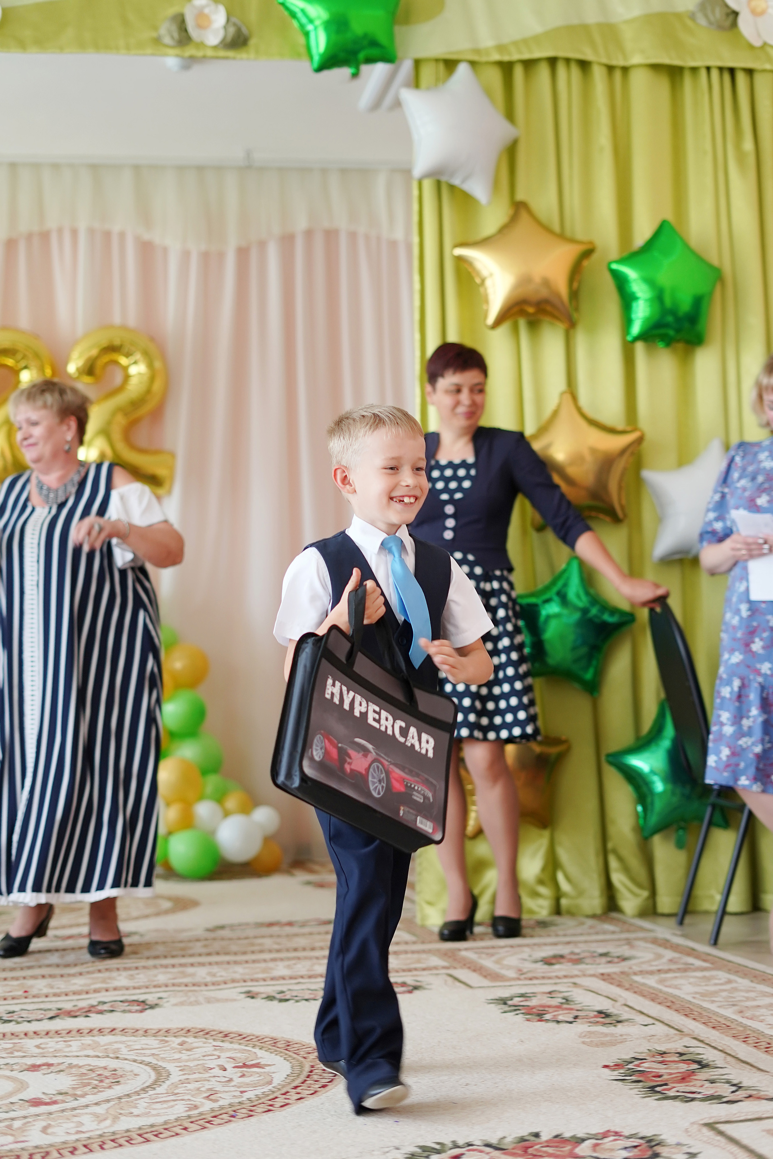 Фотосъемка видеосъёмка фотограф видеооператор новогодних утренников  в. Фотограф, видеооператор Нина Коршунова