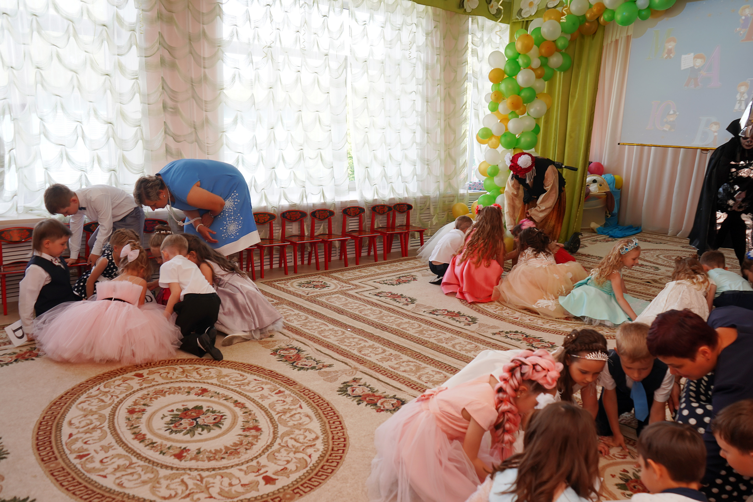 Фотосъемка видеосъёмка фотограф видеооператор новогодних утренников  в. Фотограф, видеооператор Нина Коршунова