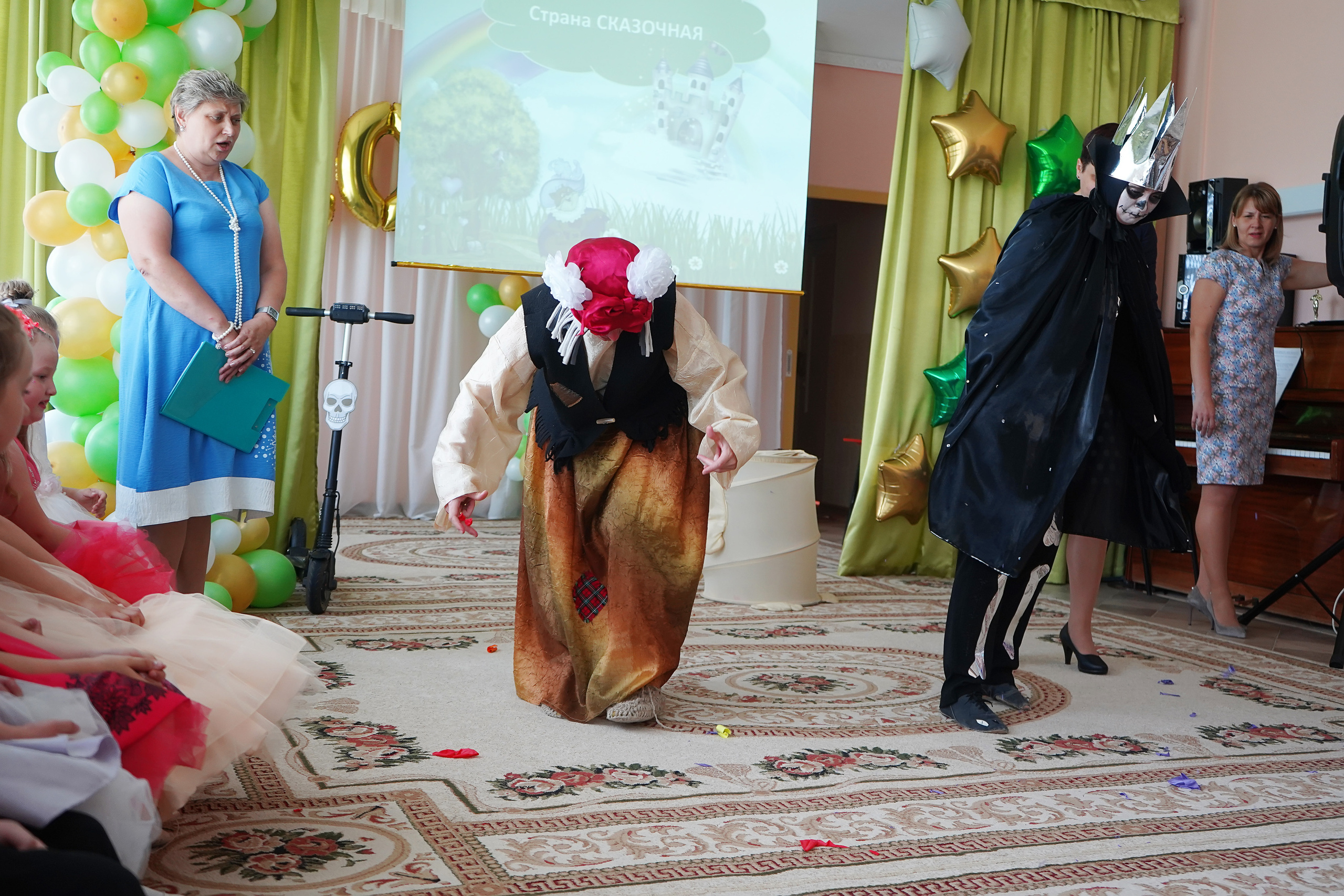 Фотосъемка видеосъёмка фотограф видеооператор новогодних утренников  в. Фотограф, видеооператор Нина Коршунова