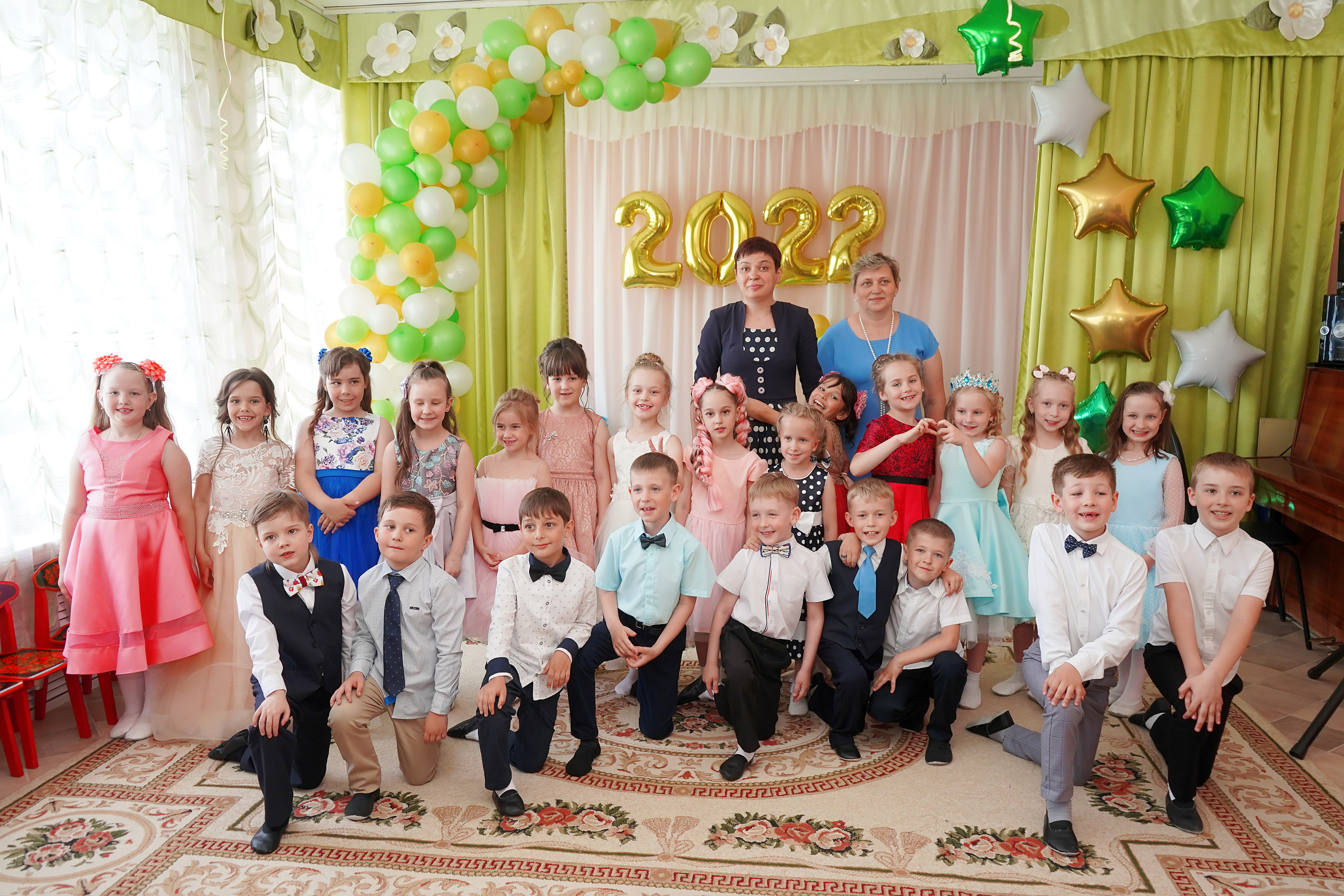 Фотосъемка видеосъёмка фотограф видеооператор новогодних утренников  в. Фотограф, видеооператор Нина Коршунова