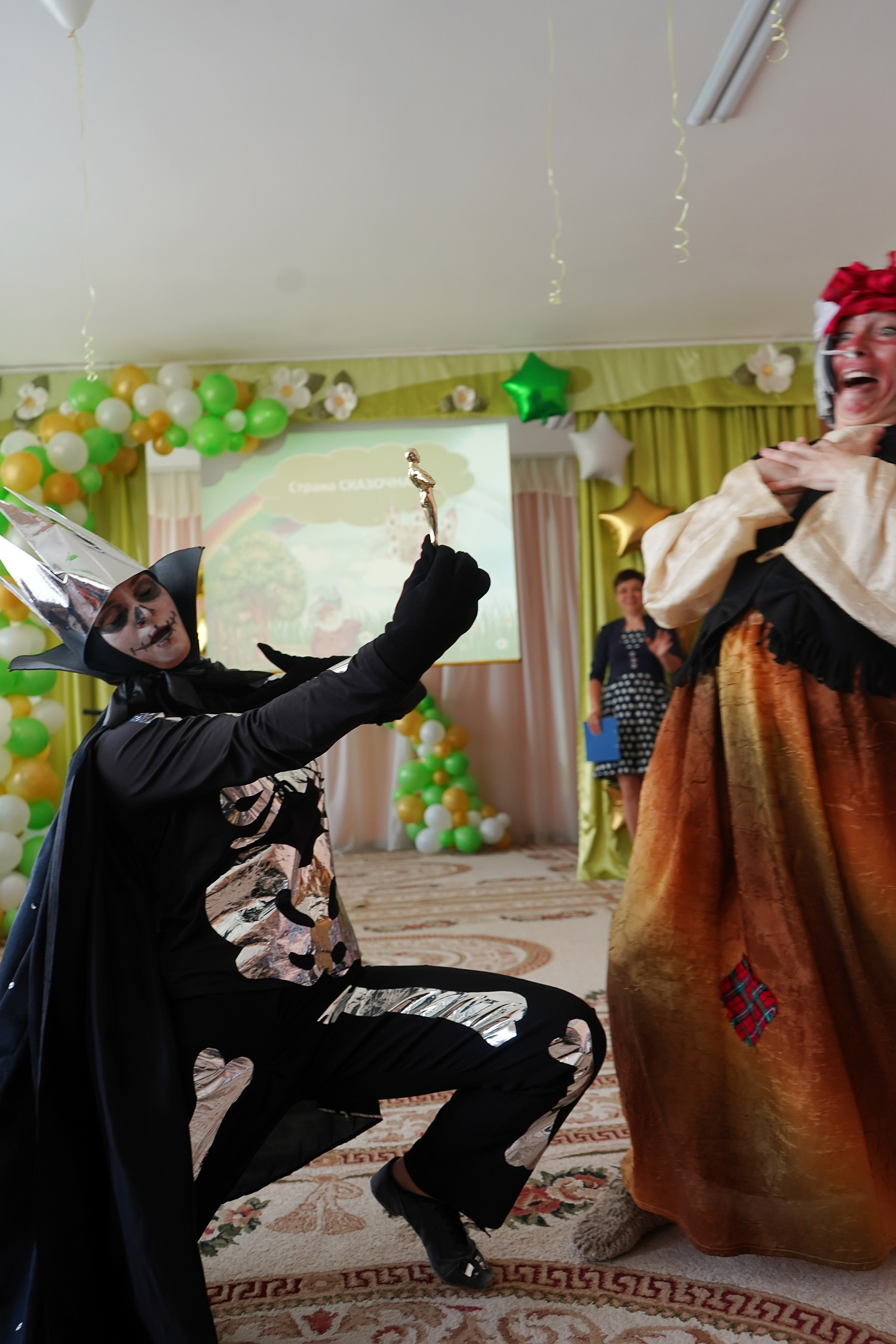 Фотосъемка видеосъёмка фотограф видеооператор новогодних утренников  в. Фотограф, видеооператор Нина Коршунова