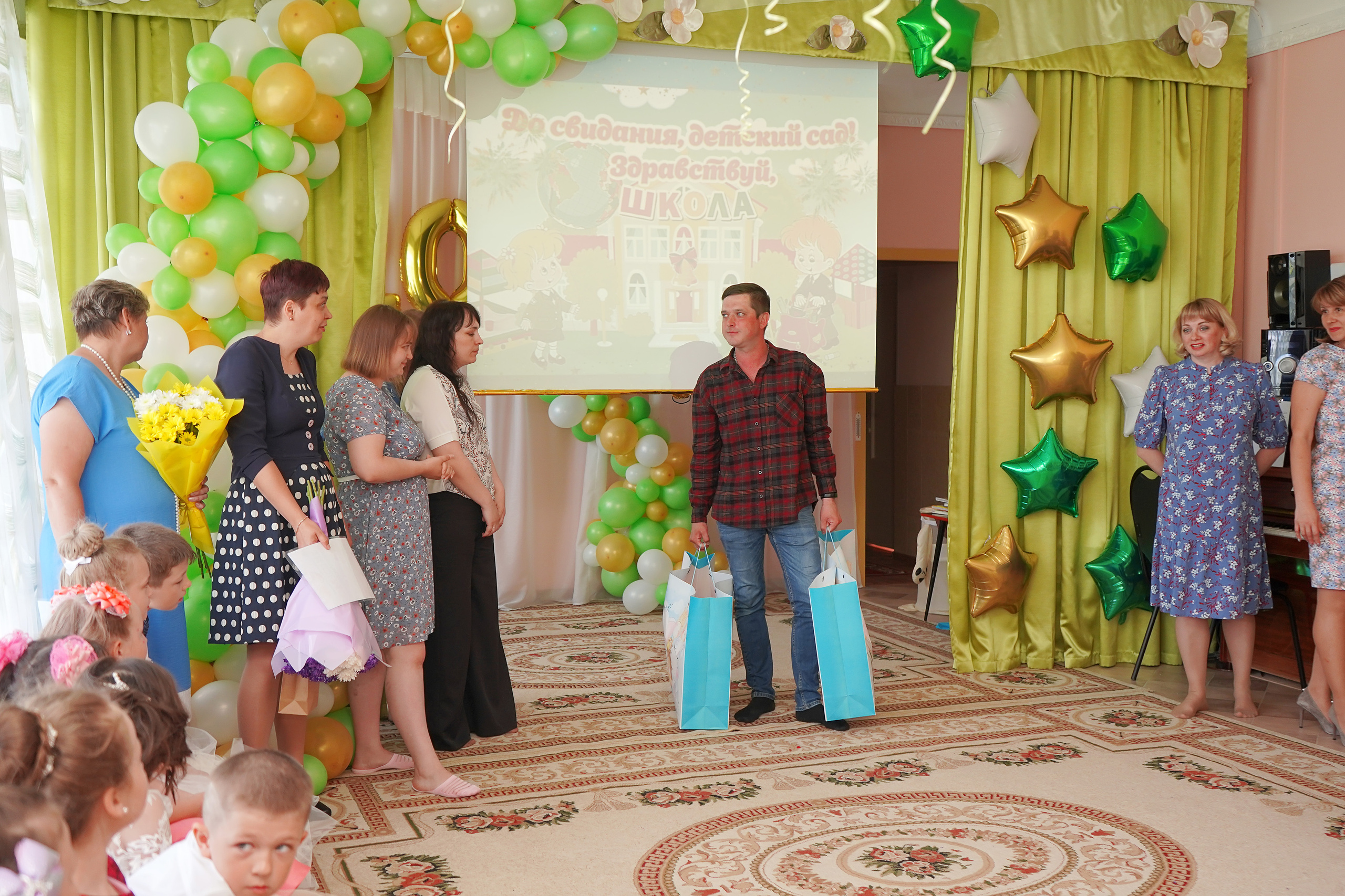 Фотосъемка видеосъёмка фотограф видеооператор новогодних утренников  в. Фотограф, видеооператор Нина Коршунова