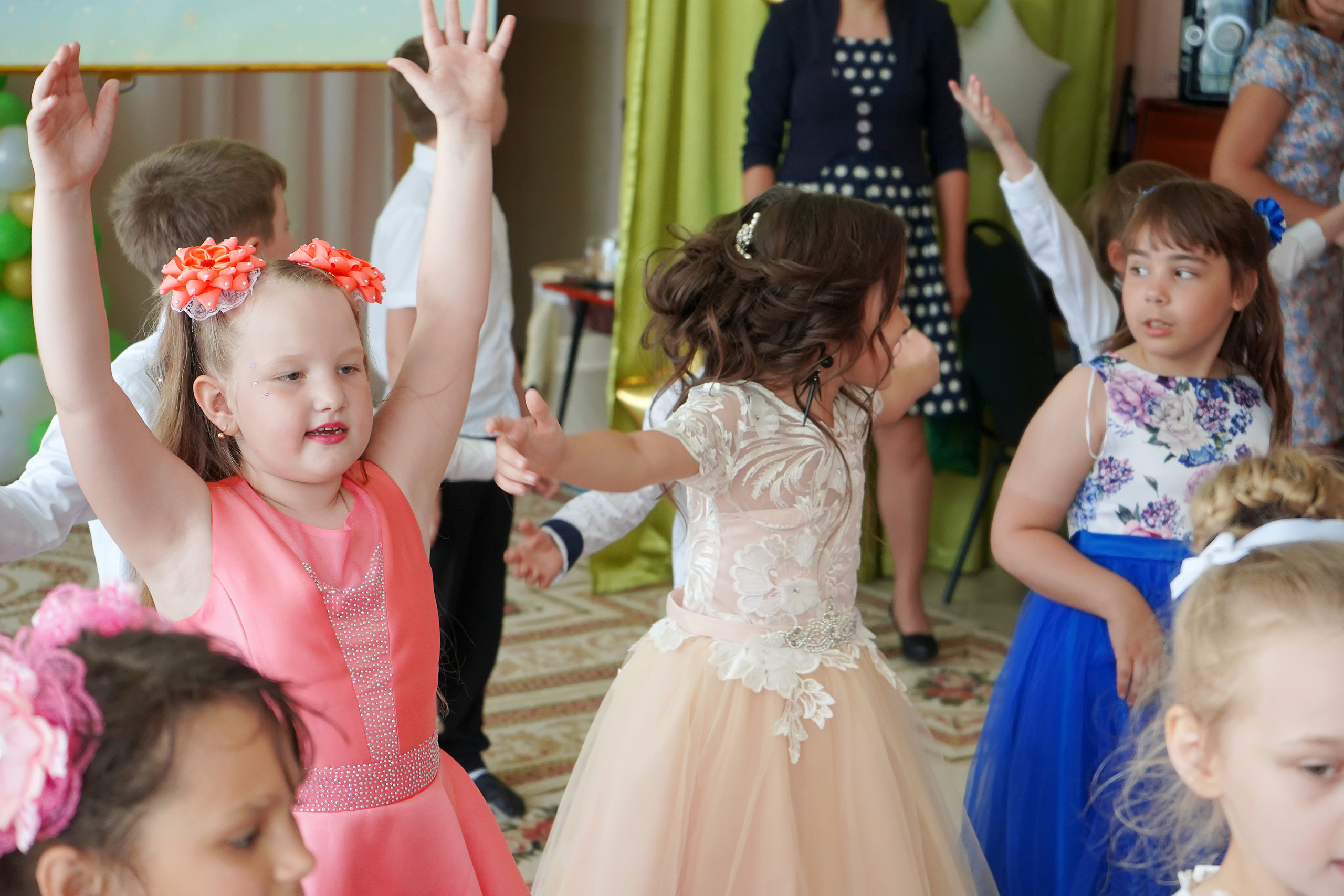 Фотосъемка видеосъёмка фотограф видеооператор новогодних утренников  в. Фотограф, видеооператор Нина Коршунова