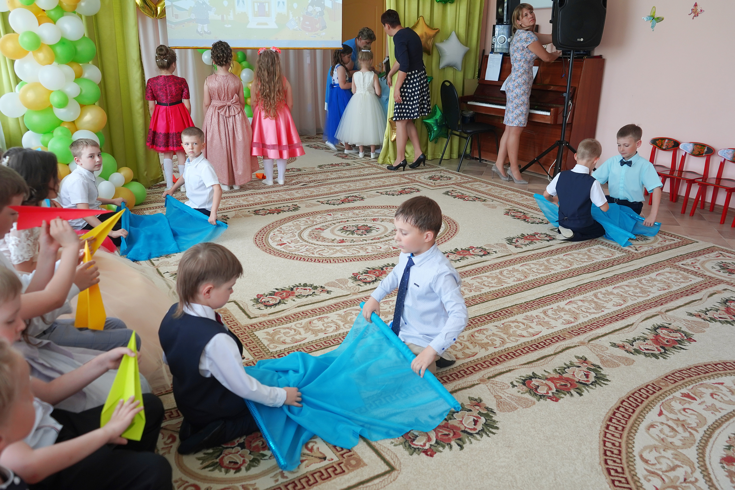 Фотосъемка видеосъёмка фотограф видеооператор новогодних утренников  в. Фотограф, видеооператор Нина Коршунова