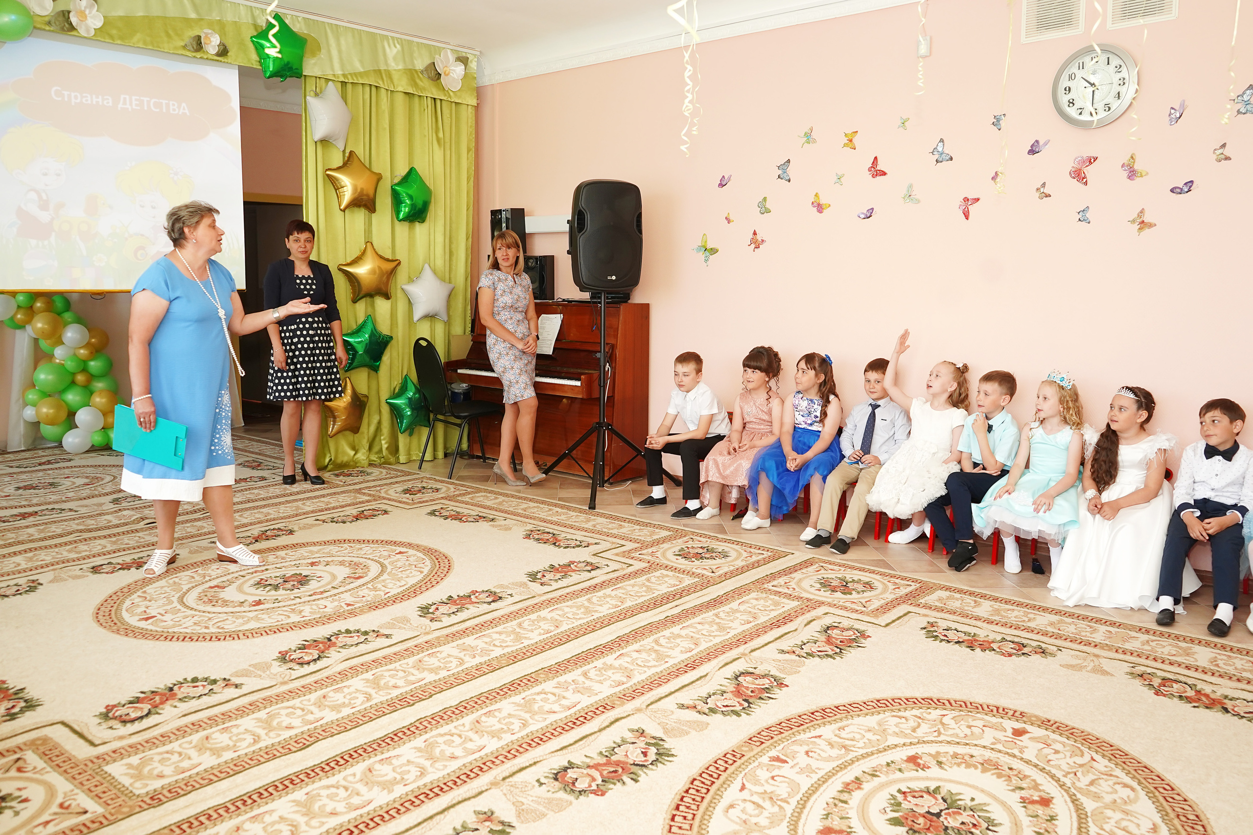 Фотосъемка видеосъёмка фотограф видеооператор новогодних утренников  в. Фотограф, видеооператор Нина Коршунова