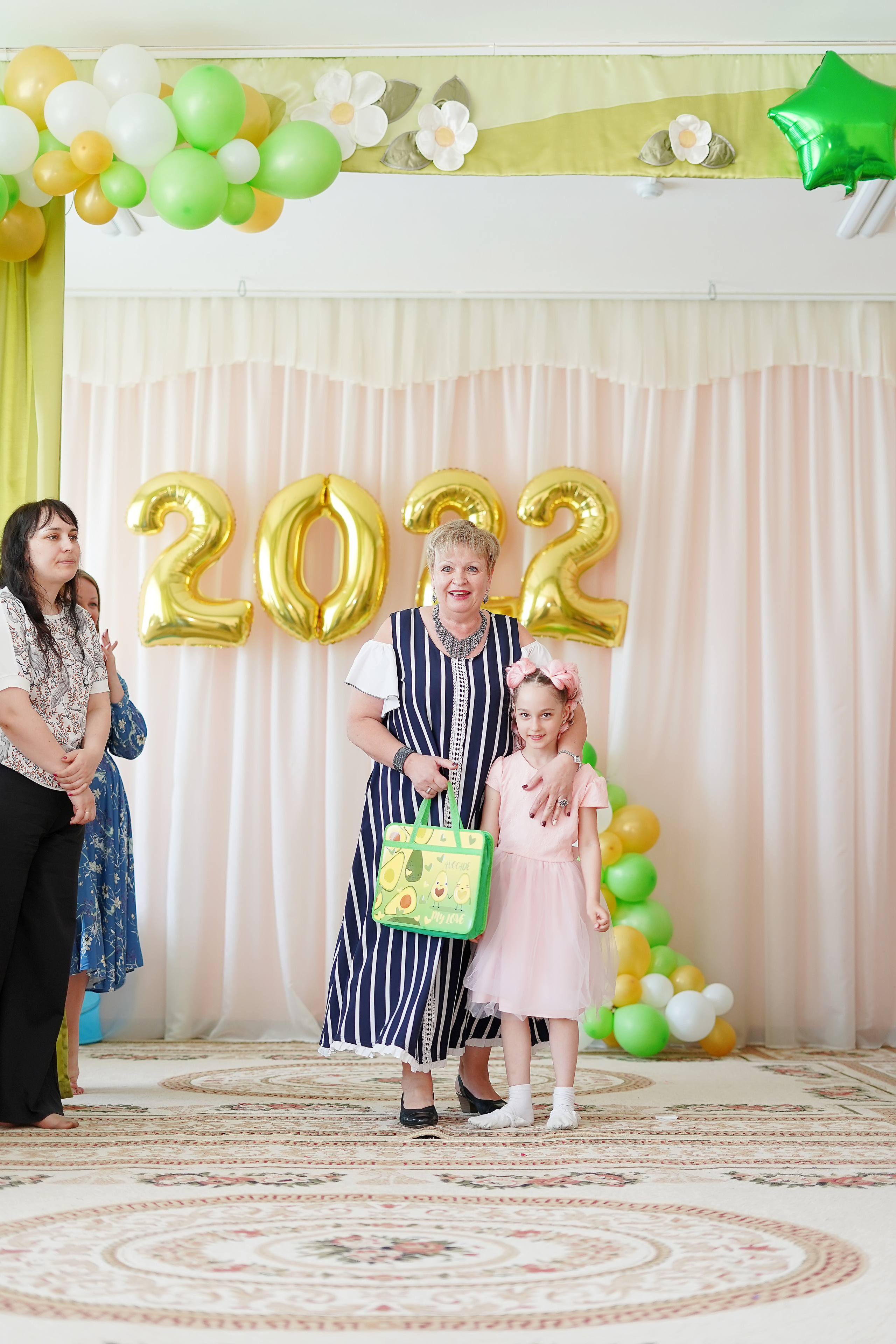 Фотосъемка видеосъёмка фотограф видеооператор новогодних утренников  в. Фотограф, видеооператор Нина Коршунова