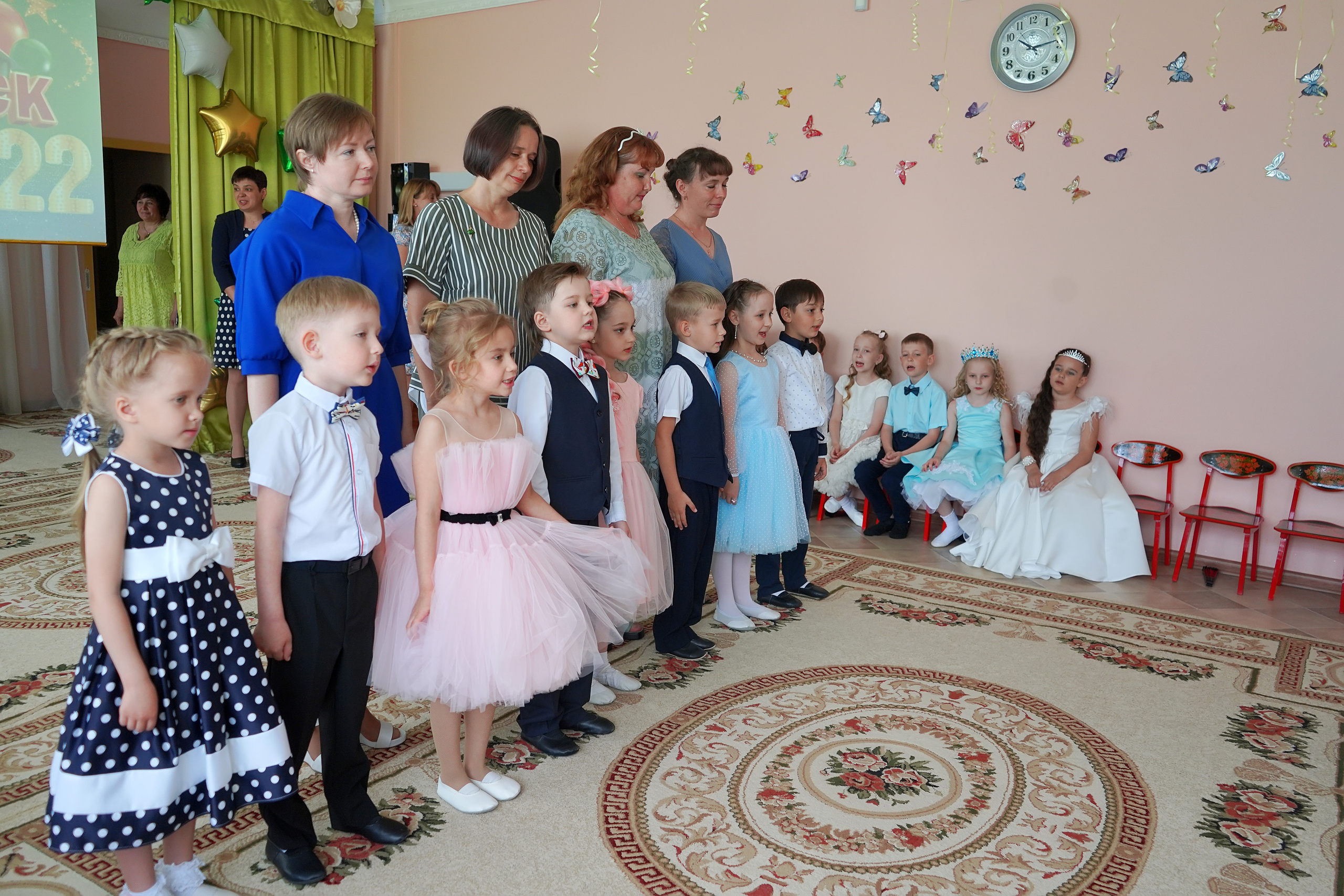 Фотосъемка видеосъёмка фотограф видеооператор новогодних утренников  в. Фотограф, видеооператор Нина Коршунова