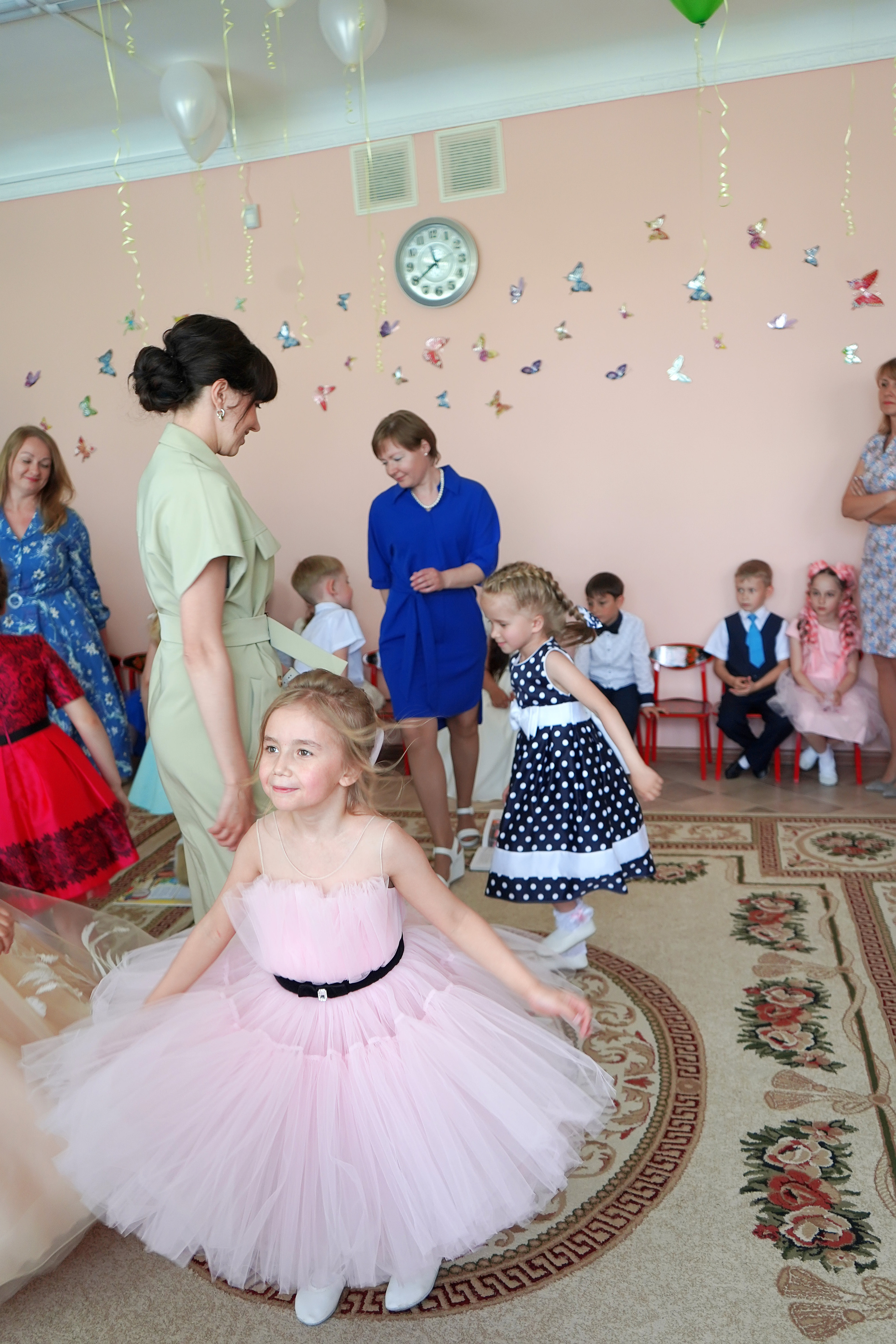 Фотосъемка видеосъёмка фотограф видеооператор новогодних утренников  в. Фотограф, видеооператор Нина Коршунова