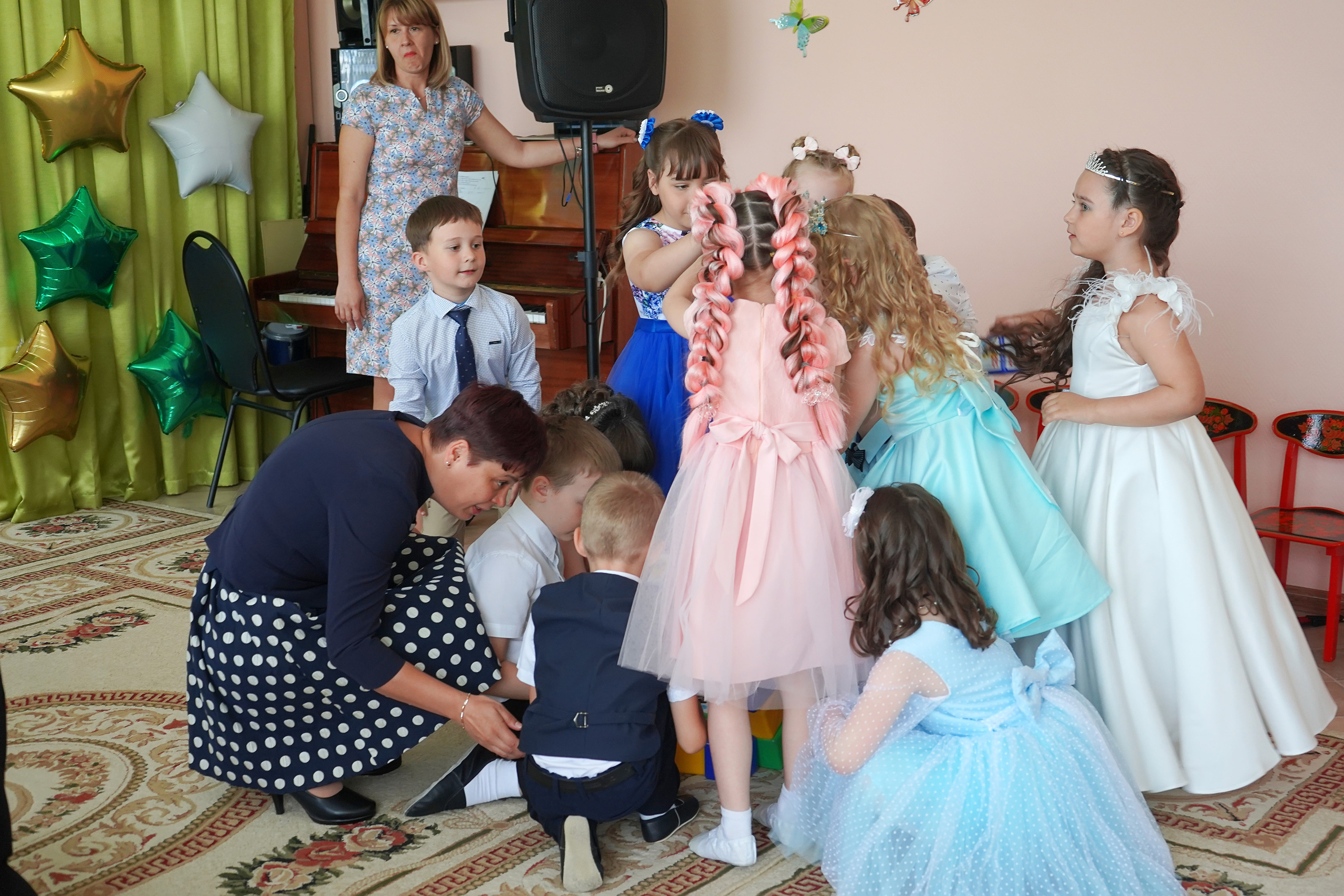 Фотосъемка видеосъёмка фотограф видеооператор новогодних утренников  в. Фотограф, видеооператор Нина Коршунова