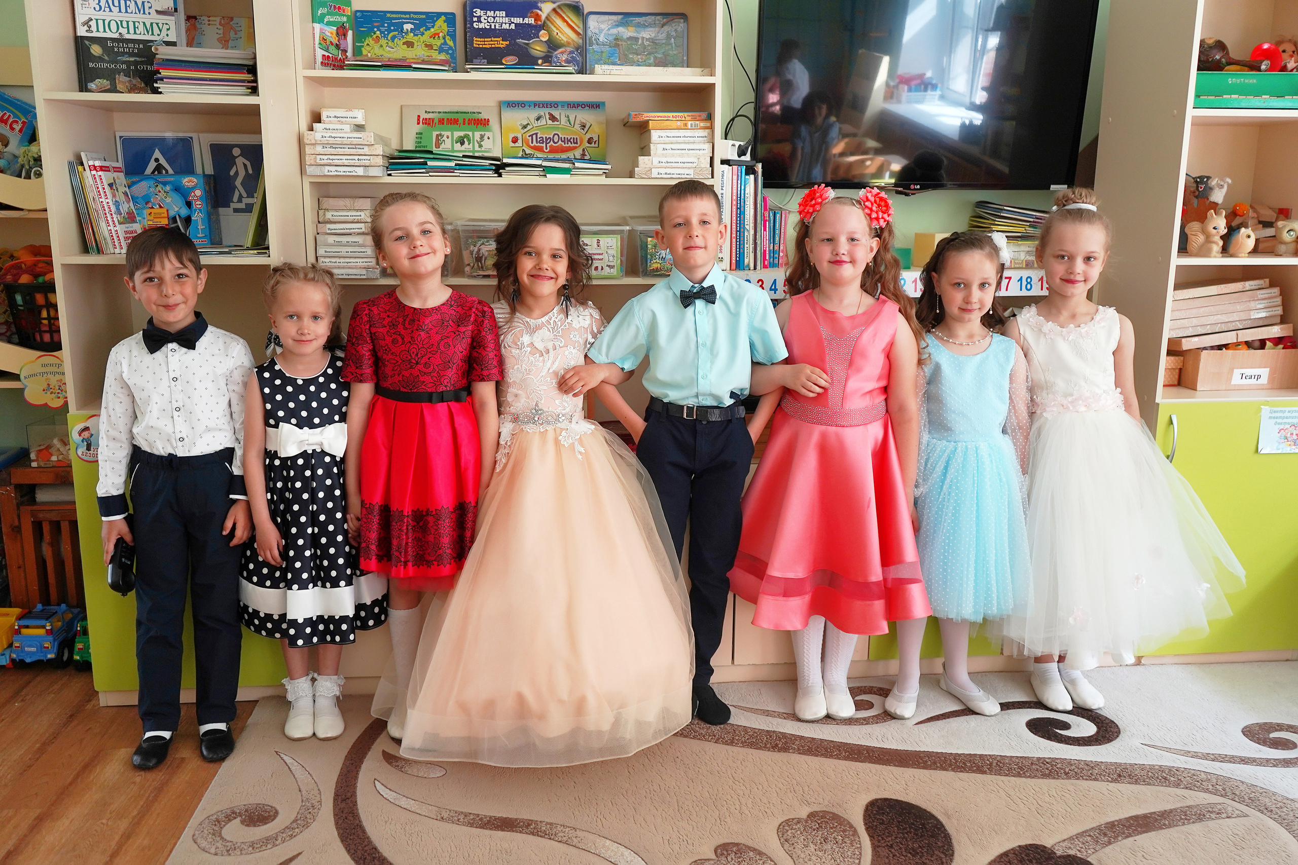 Фотосъемка видеосъёмка фотограф видеооператор новогодних утренников  в. Фотограф, видеооператор Нина Коршунова