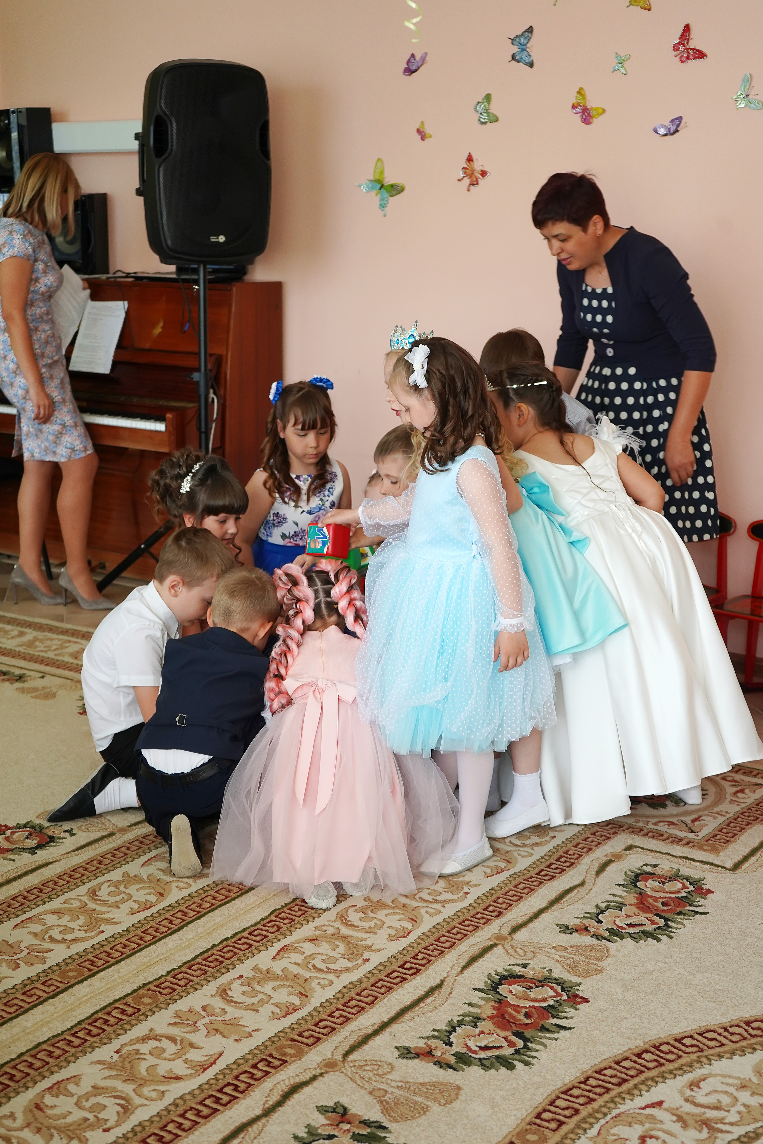 Фотосъемка видеосъёмка фотограф видеооператор новогодних утренников  в. Фотограф, видеооператор Нина Коршунова