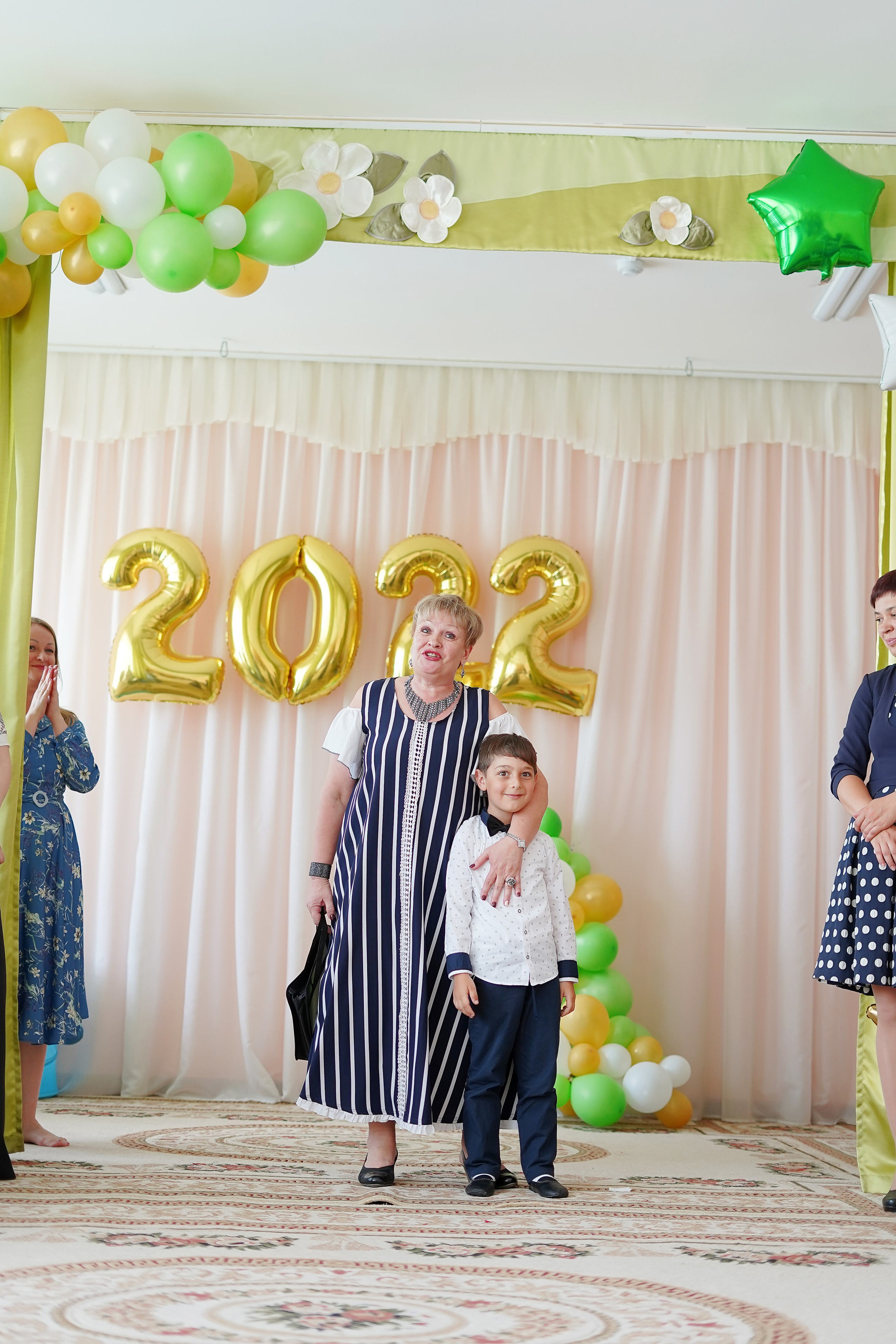 Фотосъемка видеосъёмка фотограф видеооператор новогодних утренников  в. Фотограф, видеооператор Нина Коршунова