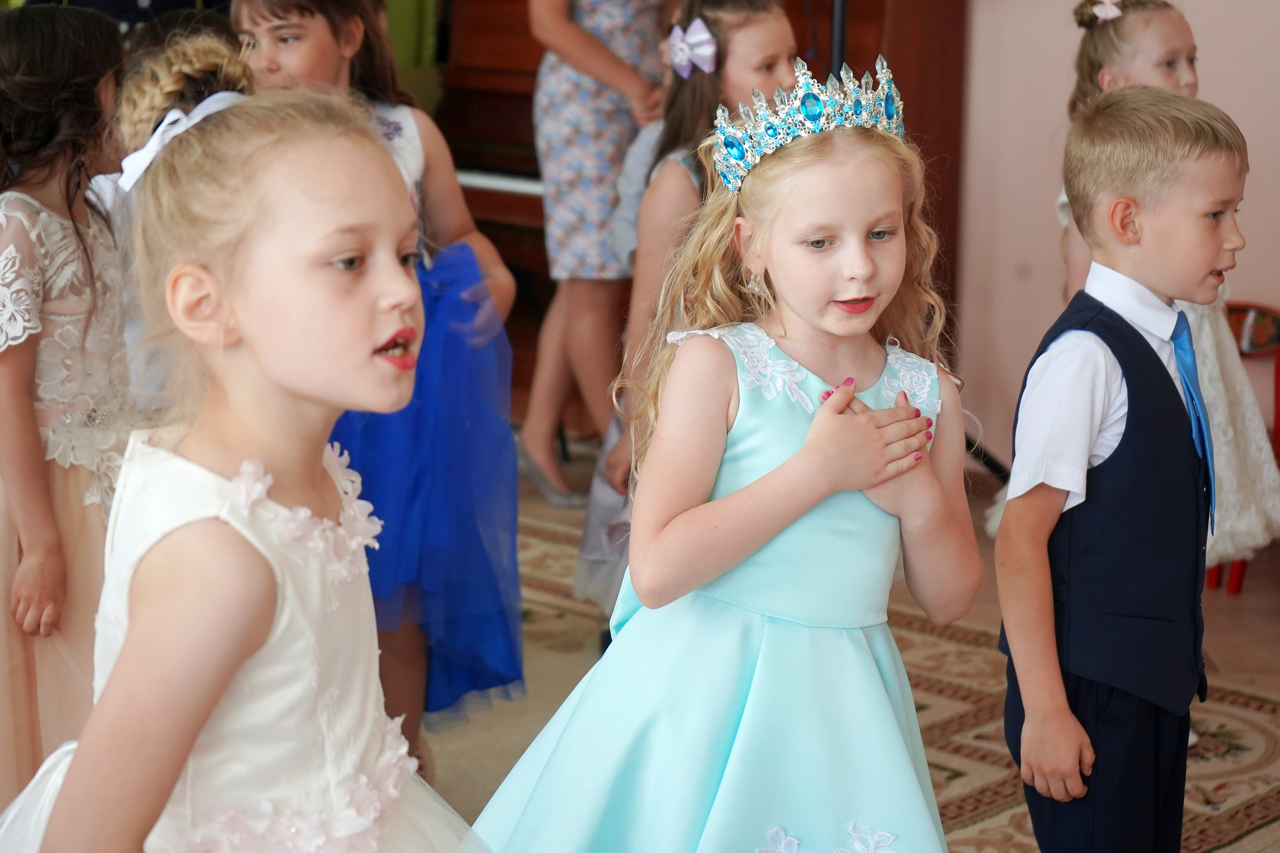 Фотосъемка видеосъёмка фотограф видеооператор новогодних утренников  в. Фотограф, видеооператор Нина Коршунова