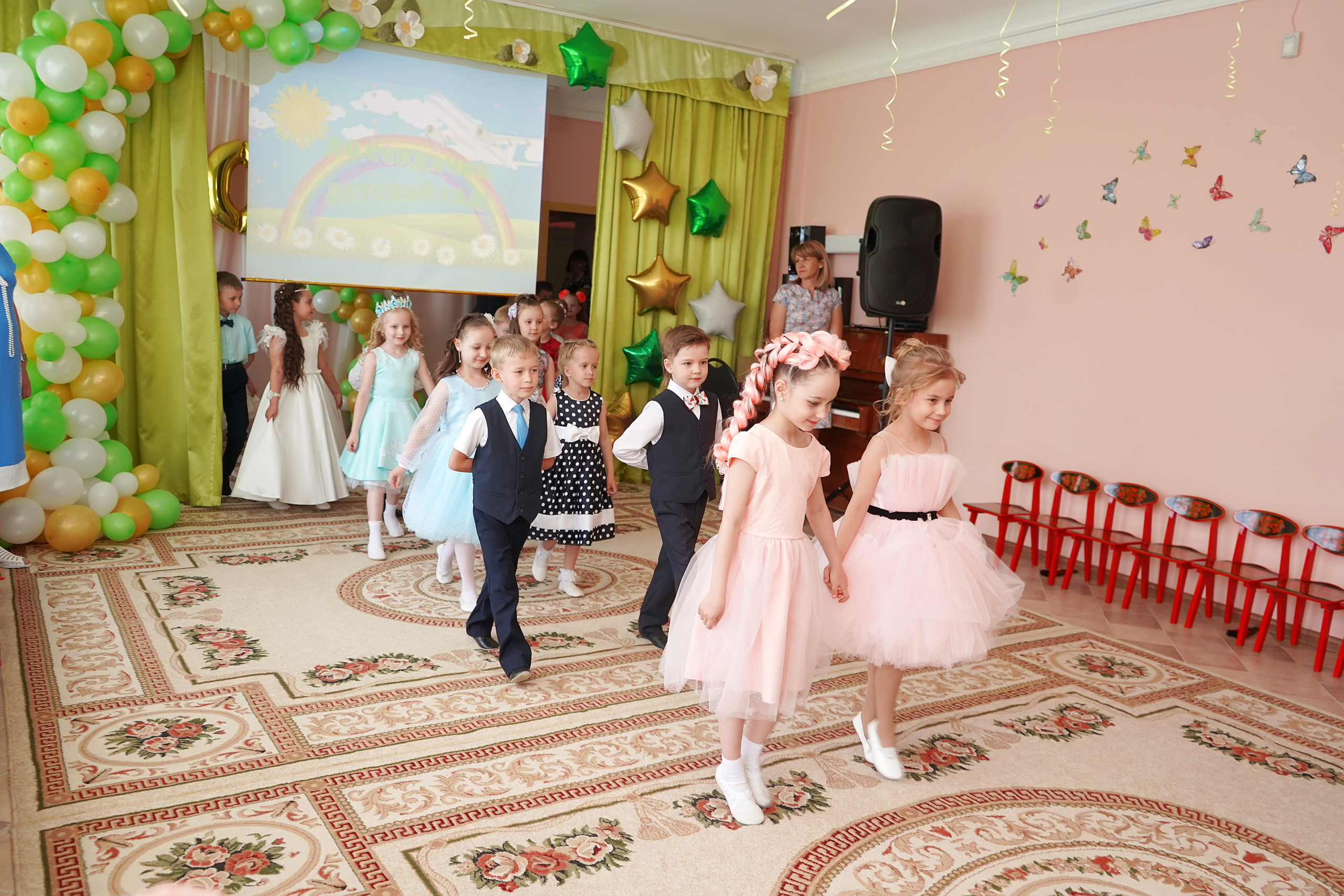 Фотосъемка видеосъёмка фотограф видеооператор новогодних утренников  в. Фотограф, видеооператор Нина Коршунова