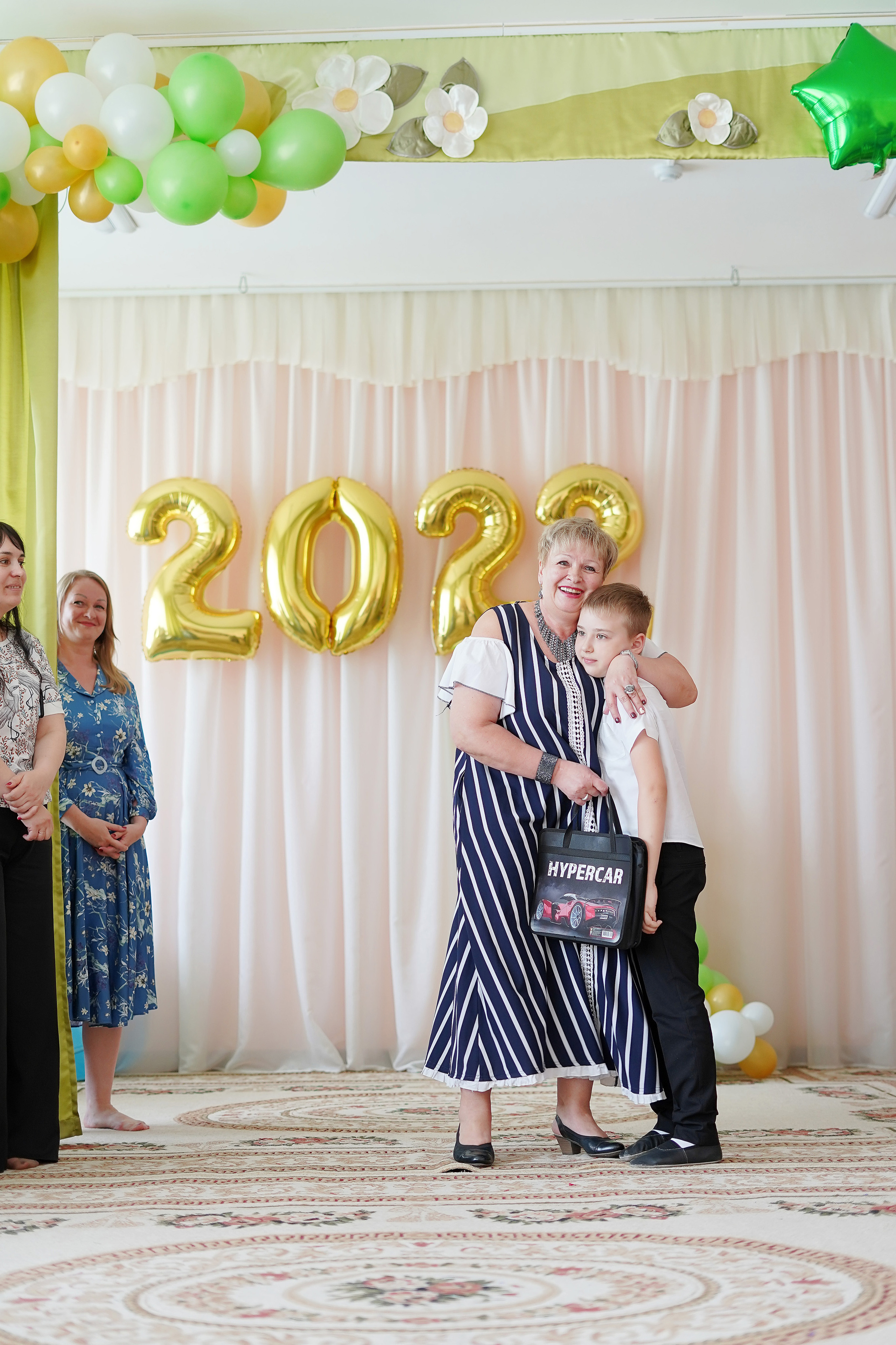 Фотосъемка видеосъёмка фотограф видеооператор новогодних утренников  в. Фотограф, видеооператор Нина Коршунова