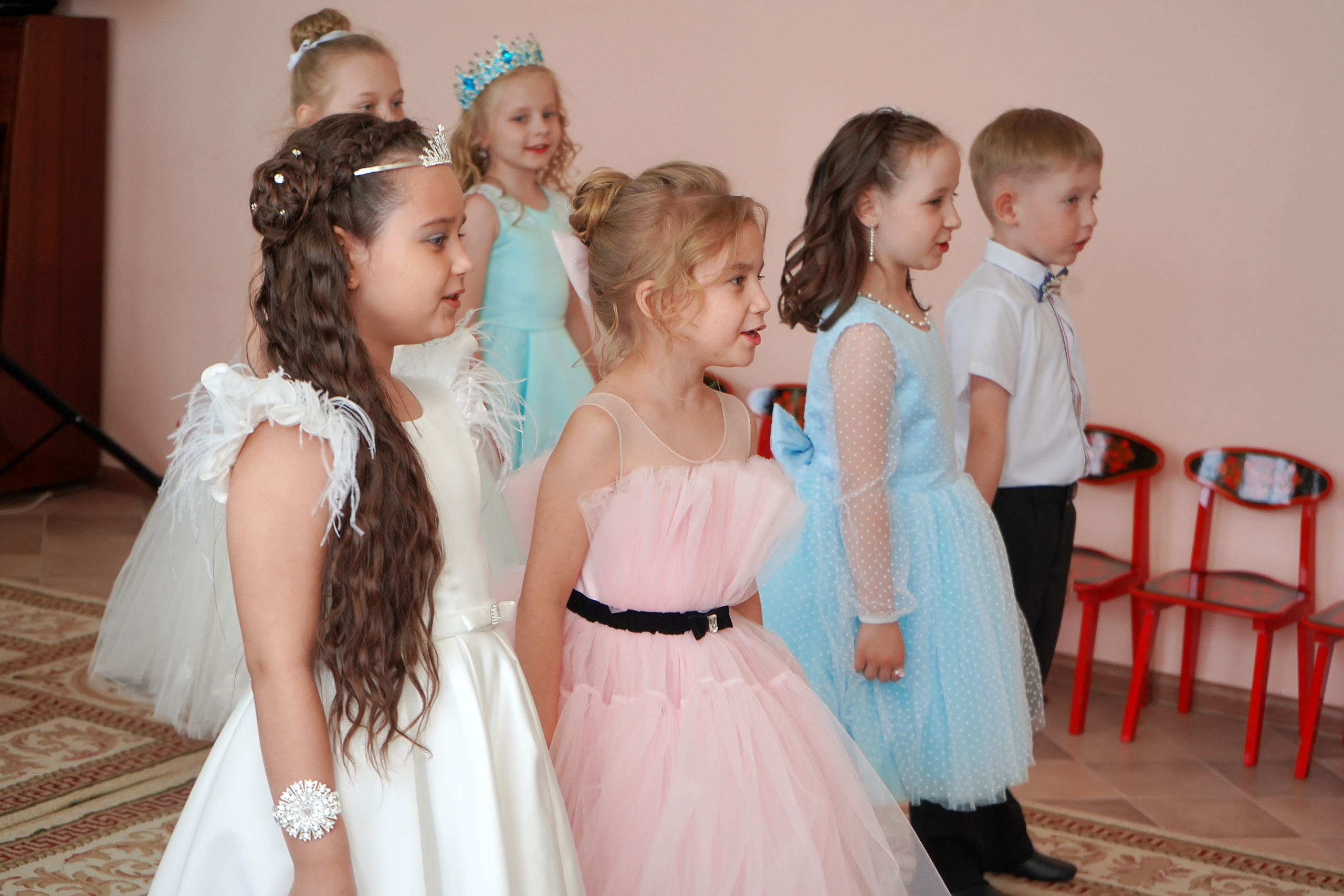 Фотосъемка видеосъёмка фотограф видеооператор новогодних утренников  в. Фотограф, видеооператор Нина Коршунова