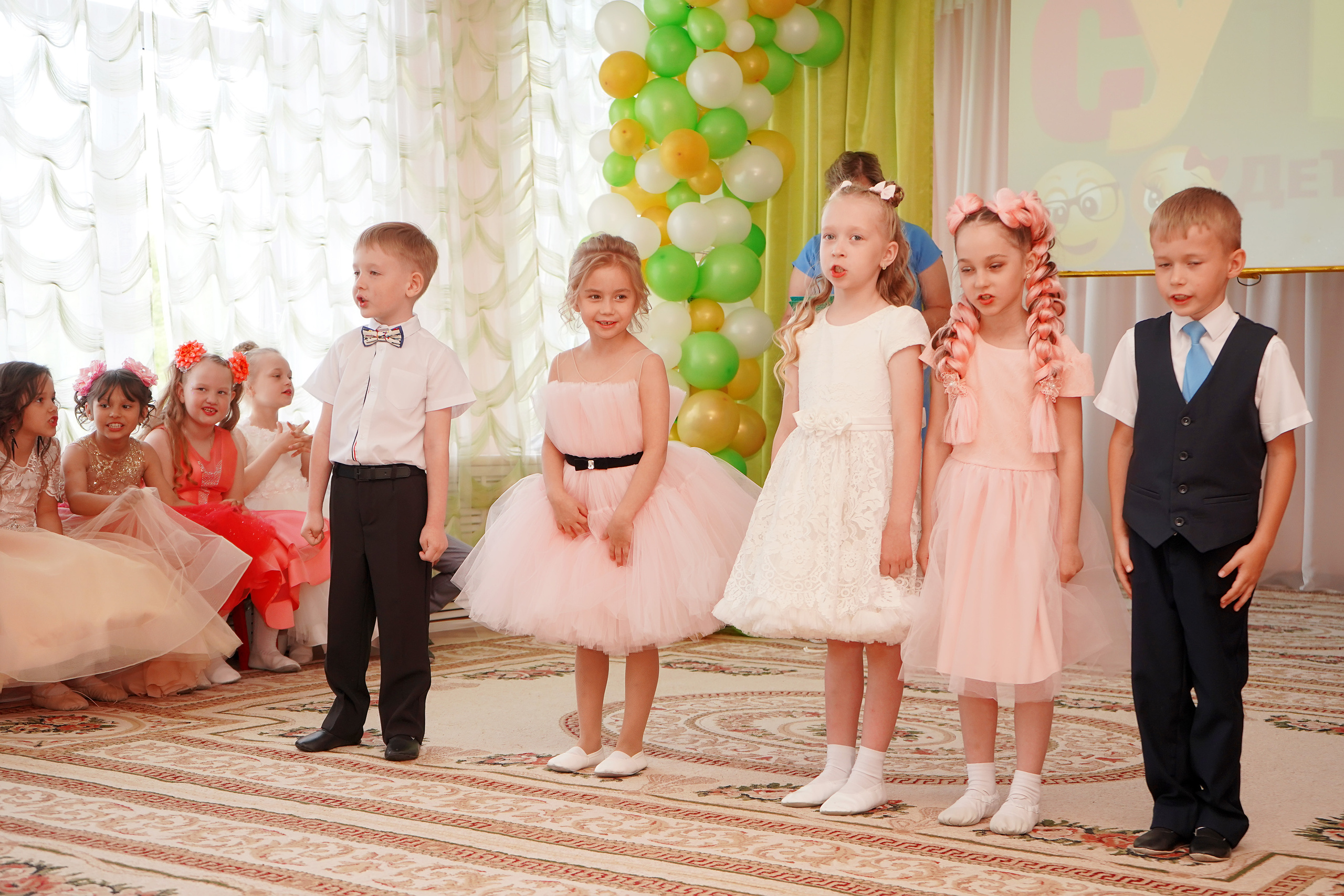 Фотосъемка видеосъёмка фотограф видеооператор новогодних утренников  в. Фотограф, видеооператор Нина Коршунова