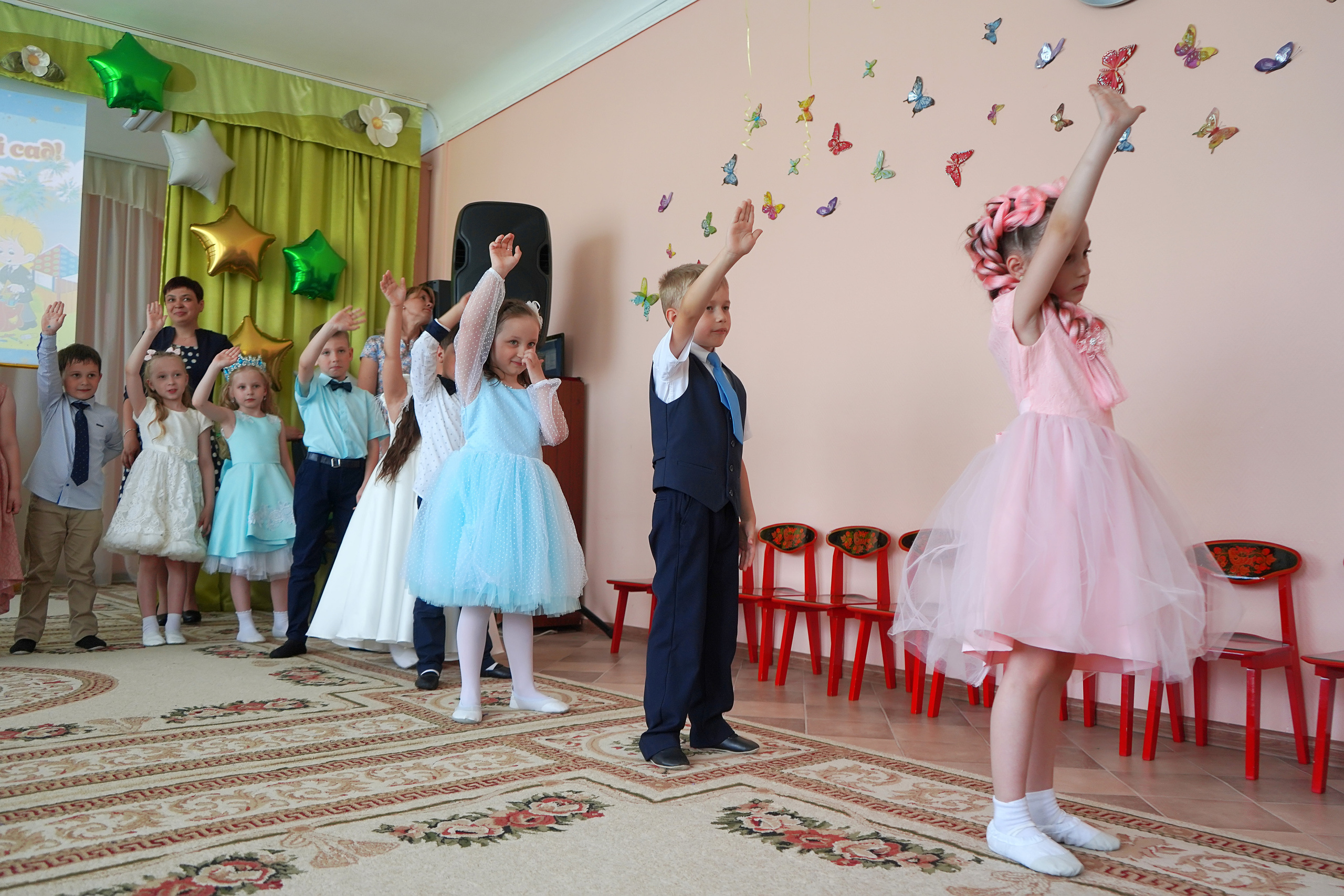 Фотосъемка видеосъёмка фотограф видеооператор новогодних утренников  в. Фотограф, видеооператор Нина Коршунова