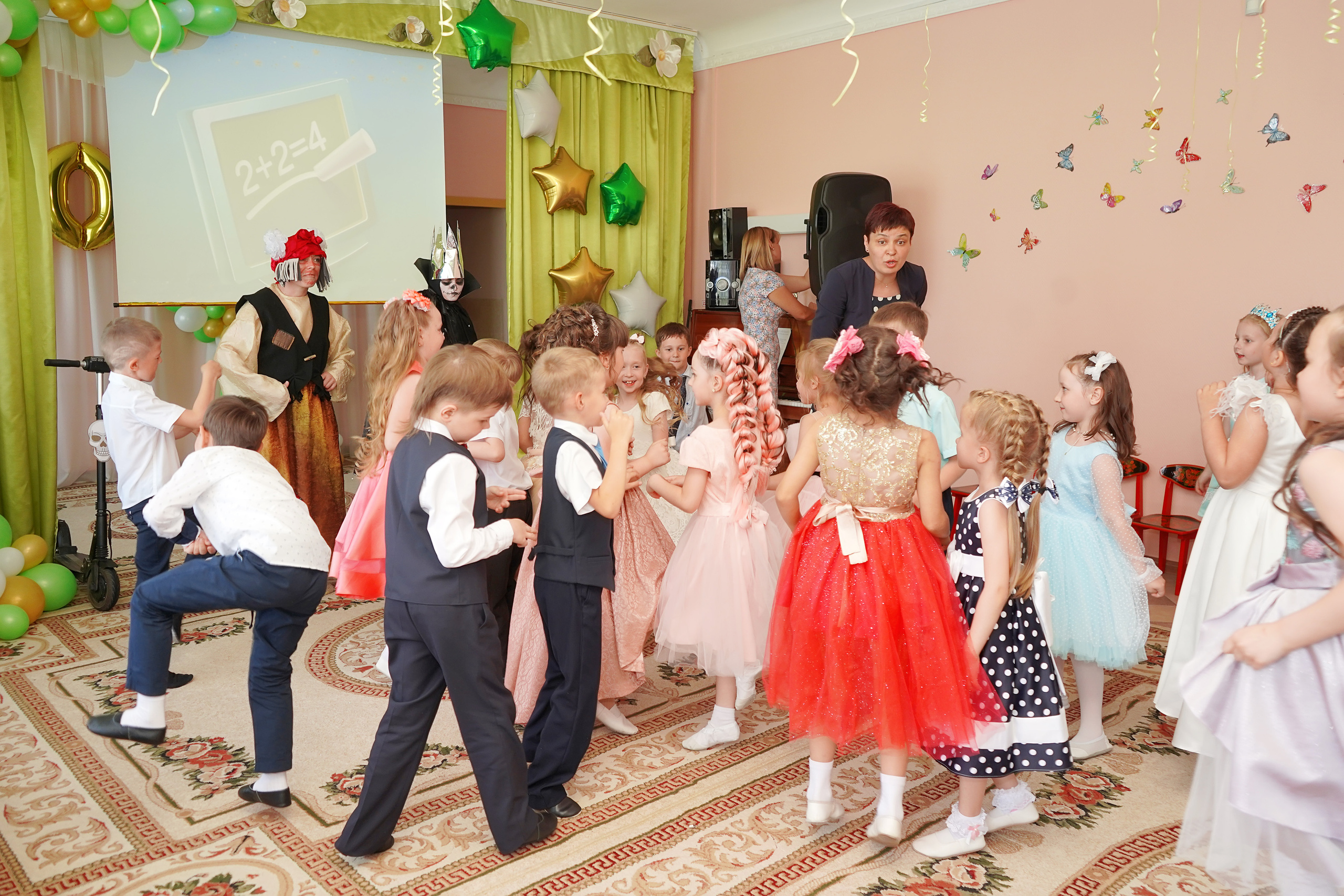 Фотосъемка видеосъёмка фотограф видеооператор новогодних утренников  в. Фотограф, видеооператор Нина Коршунова