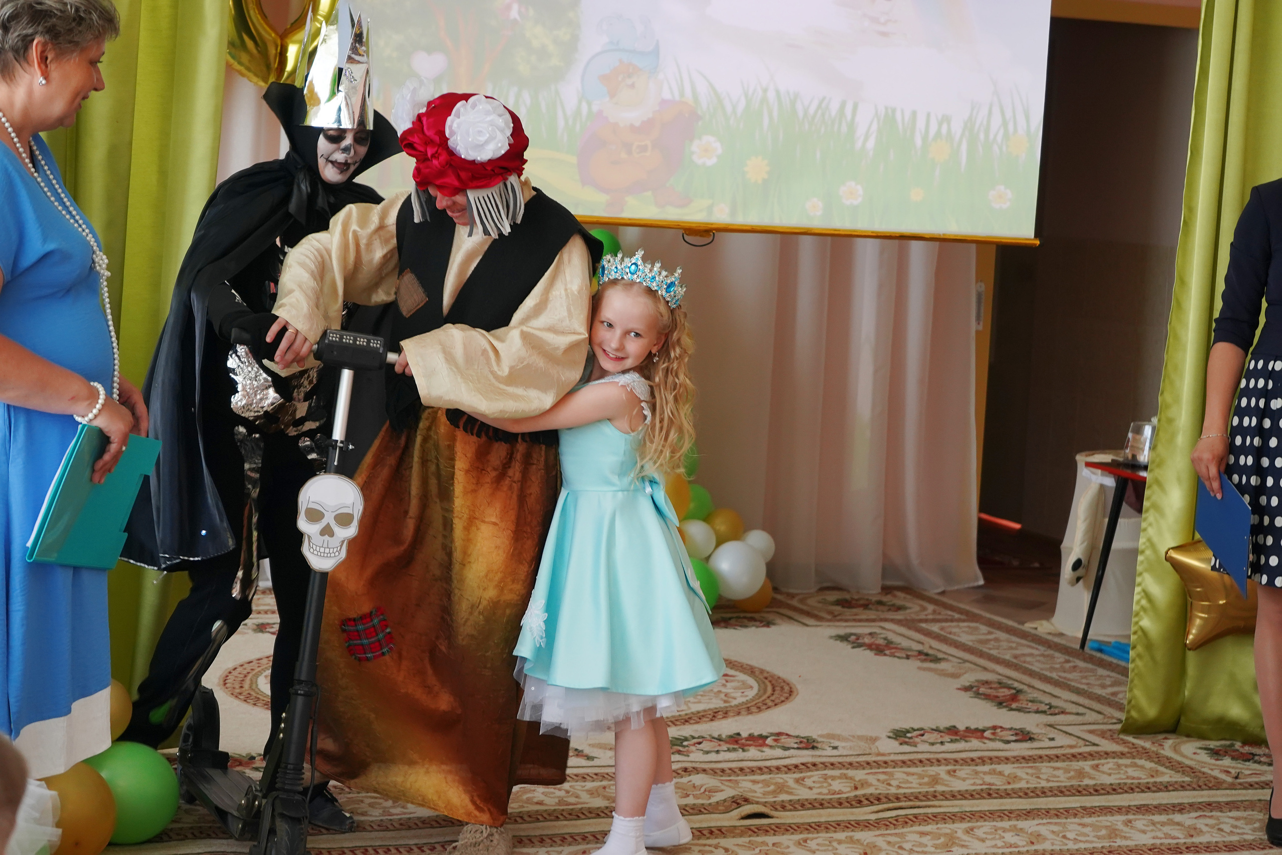 Фотосъемка видеосъёмка фотограф видеооператор новогодних утренников  в. Фотограф, видеооператор Нина Коршунова