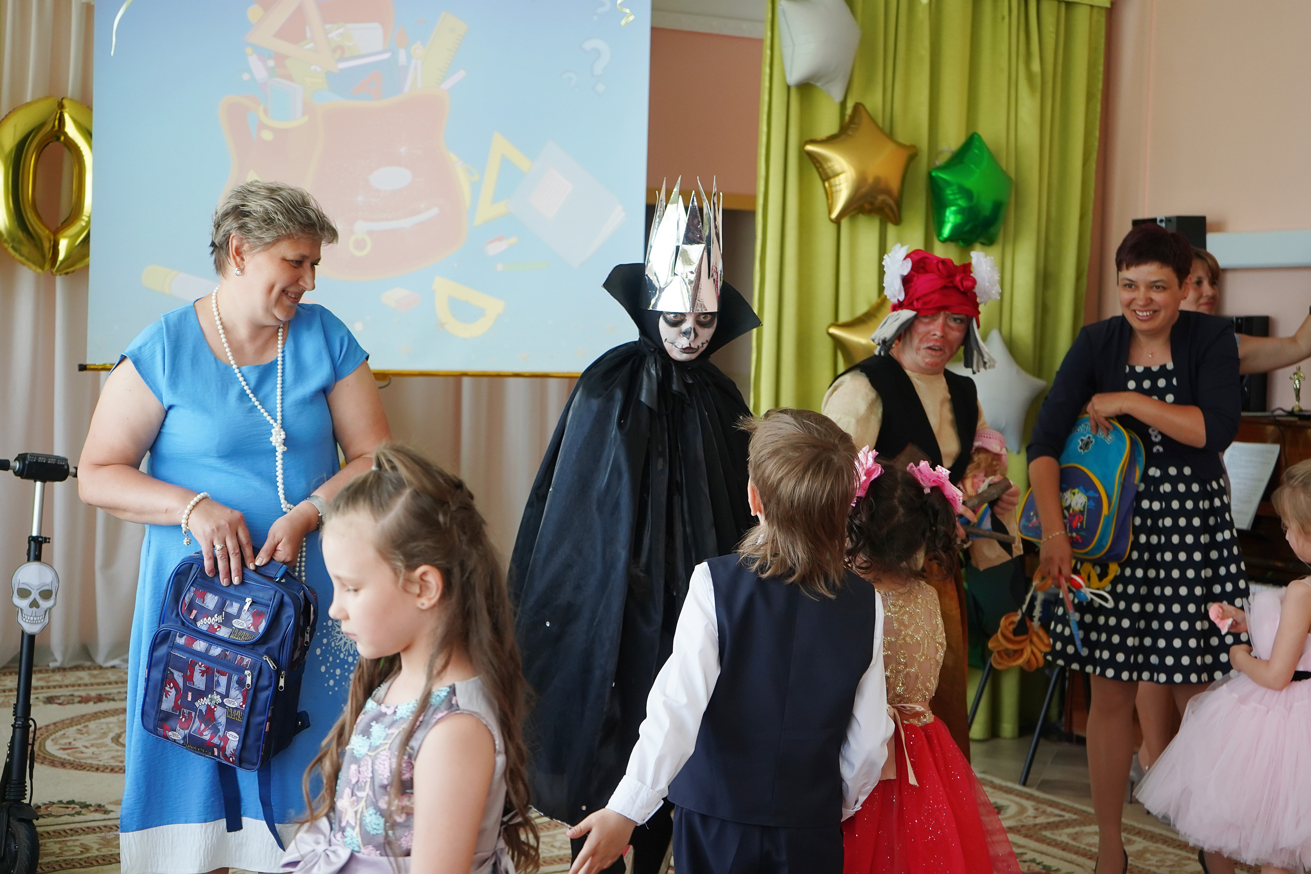 Фотосъемка видеосъёмка фотограф видеооператор новогодних утренников  в. Фотограф, видеооператор Нина Коршунова