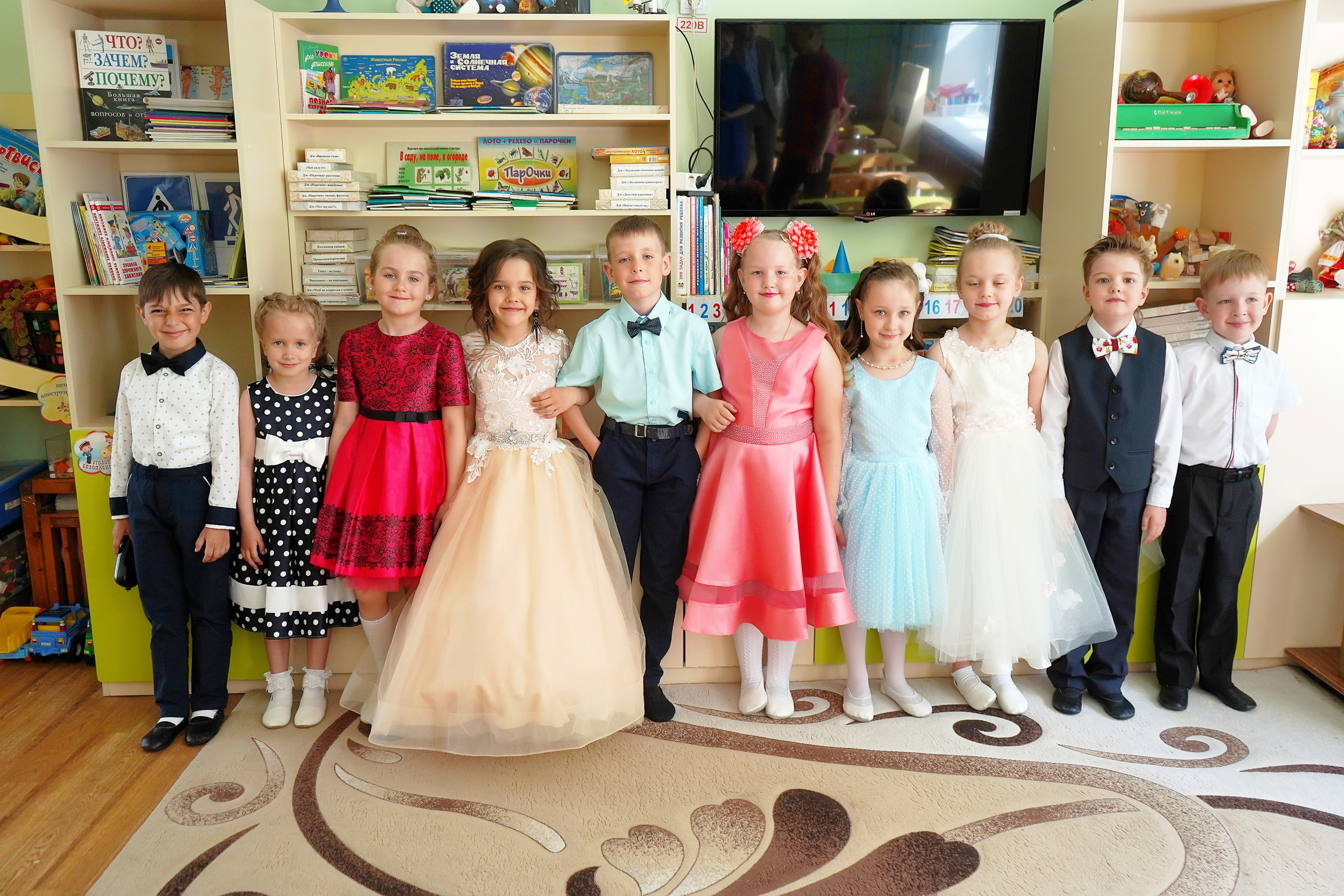 Фотосъемка видеосъёмка фотограф видеооператор новогодних утренников  в. Фотограф, видеооператор Нина Коршунова