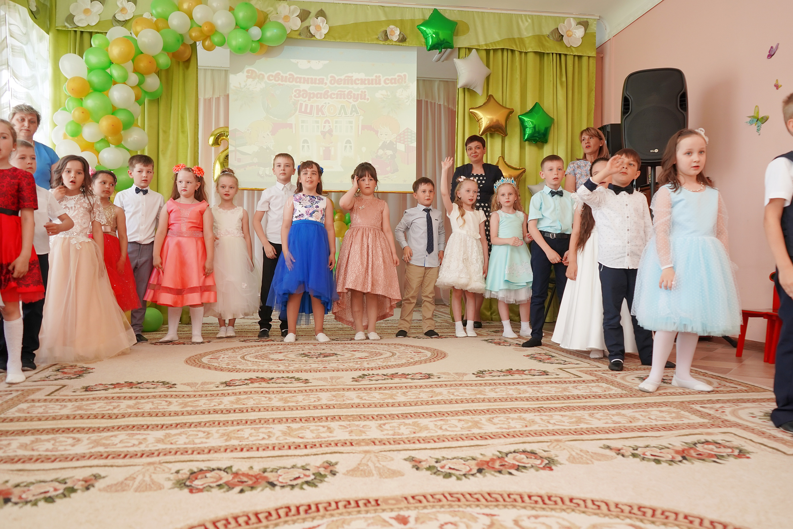 Фотосъемка видеосъёмка фотограф видеооператор новогодних утренников  в. Фотограф, видеооператор Нина Коршунова