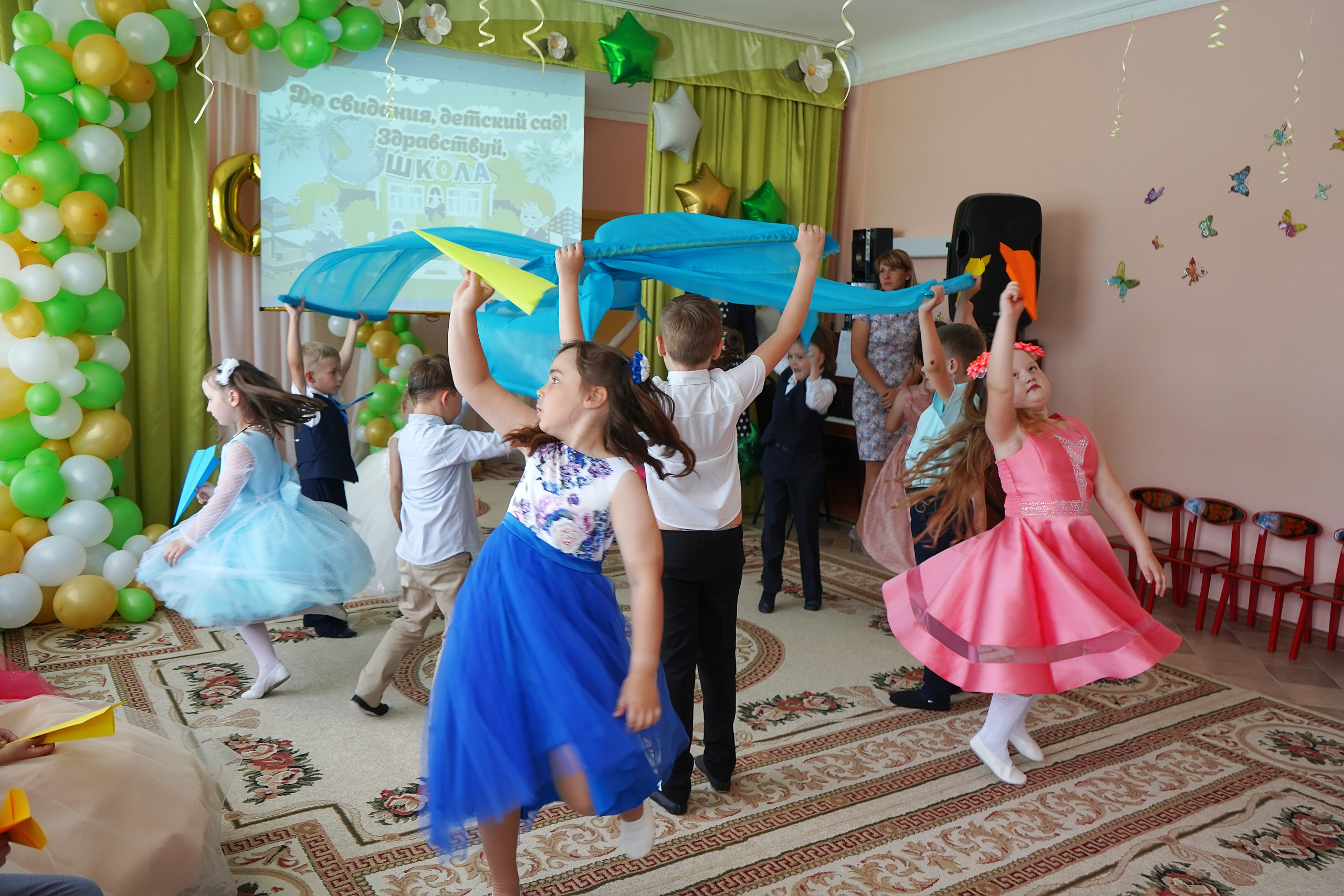 Фотосъемка видеосъёмка фотограф видеооператор новогодних утренников  в. Фотограф, видеооператор Нина Коршунова