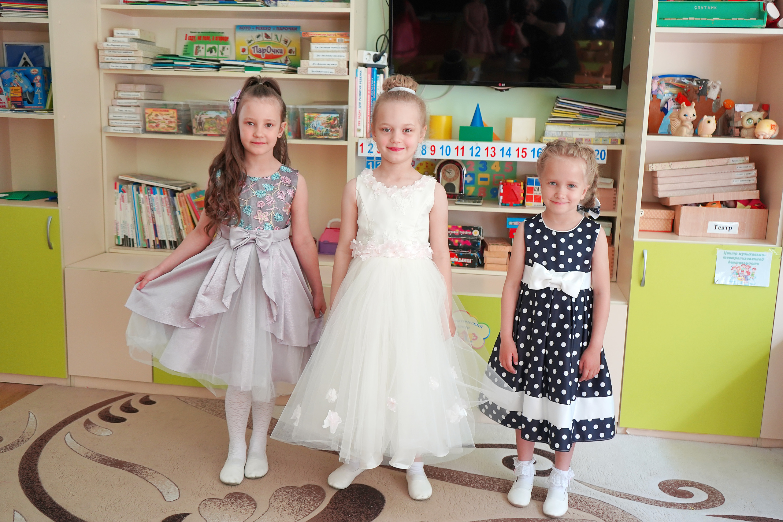 Фотосъемка видеосъёмка фотограф видеооператор новогодних утренников  в. Фотограф, видеооператор Нина Коршунова