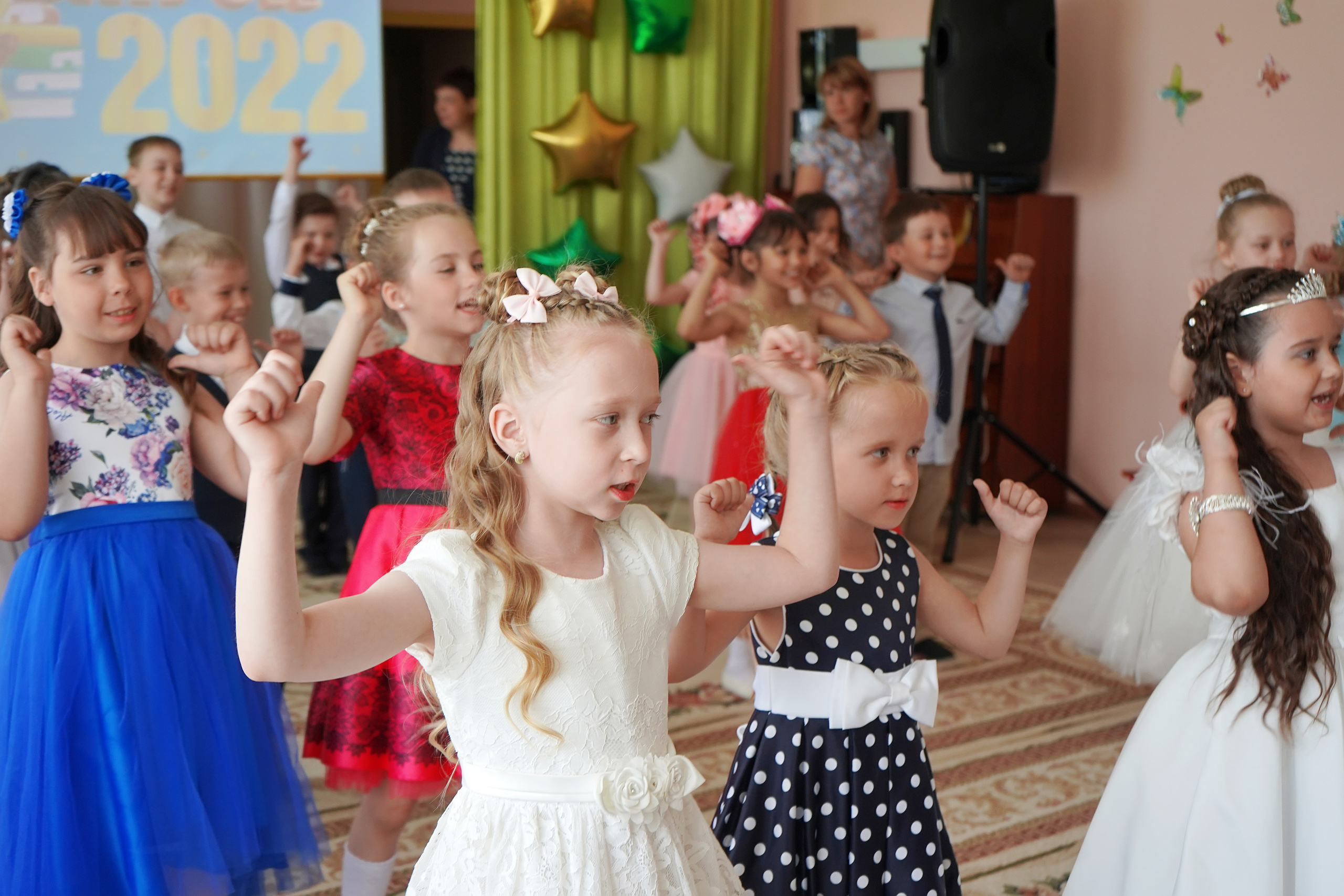 Фотосъемка видеосъёмка фотограф видеооператор новогодних утренников  в. Фотограф, видеооператор Нина Коршунова