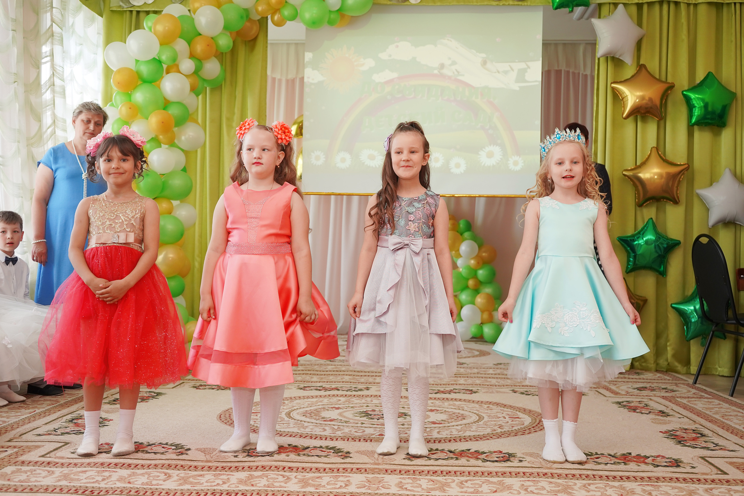 Фотосъемка видеосъёмка фотограф видеооператор новогодних утренников  в. Фотограф, видеооператор Нина Коршунова