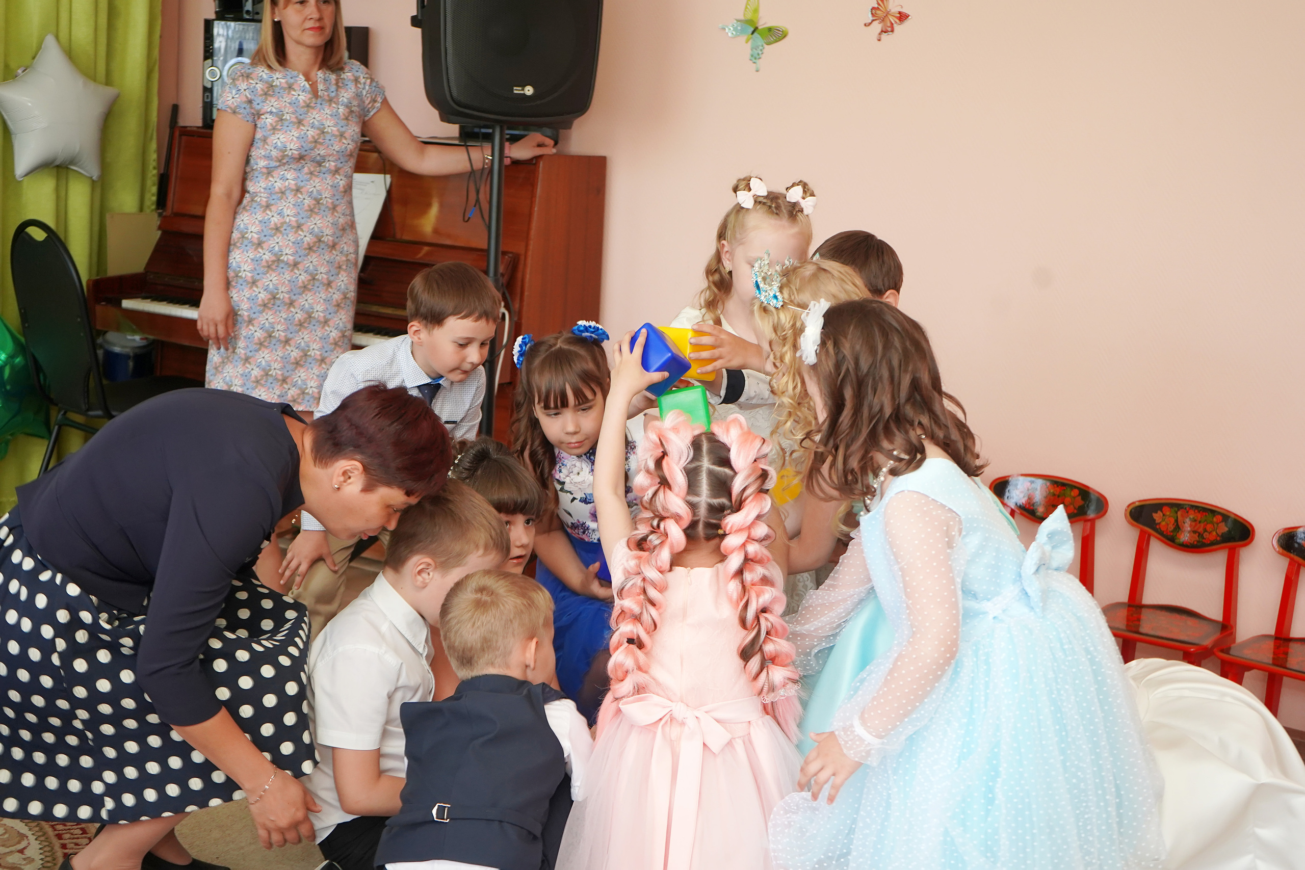 Фотосъемка видеосъёмка фотограф видеооператор новогодних утренников  в. Фотограф, видеооператор Нина Коршунова