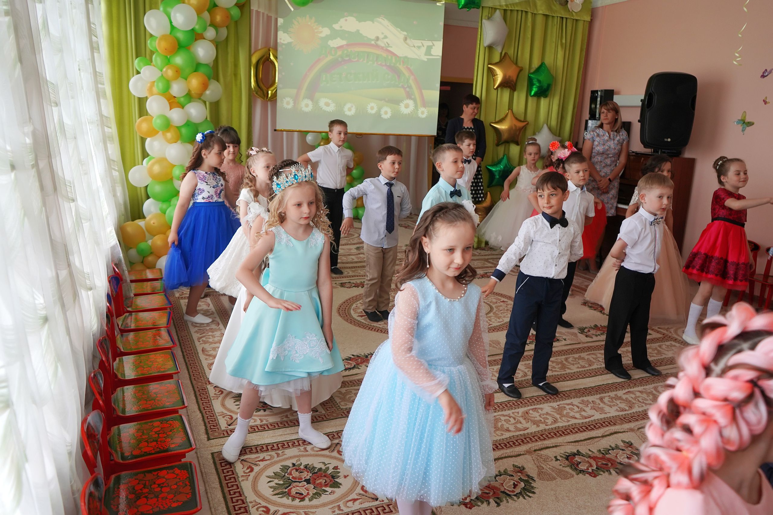 Фотосъемка видеосъёмка фотограф видеооператор новогодних утренников  в. Фотограф, видеооператор Нина Коршунова