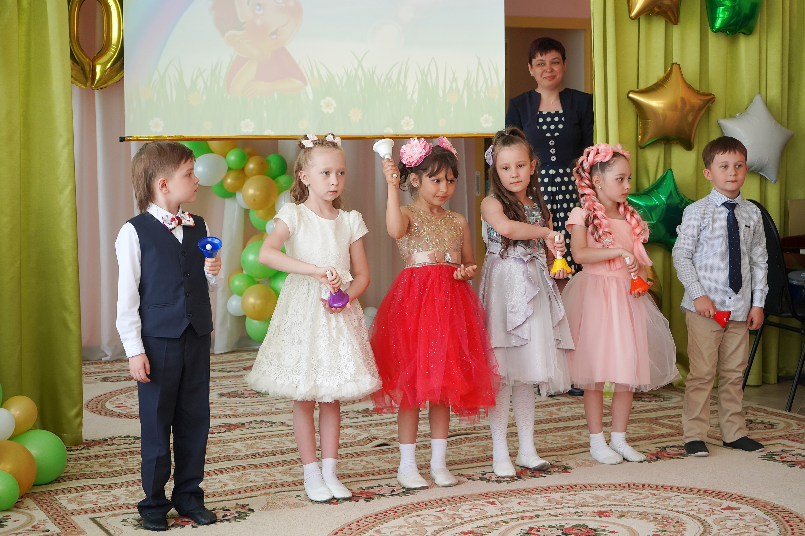 Фотосъемка видеосъёмка фотограф видеооператор новогодних утренников  в. Фотограф, видеооператор Нина Коршунова