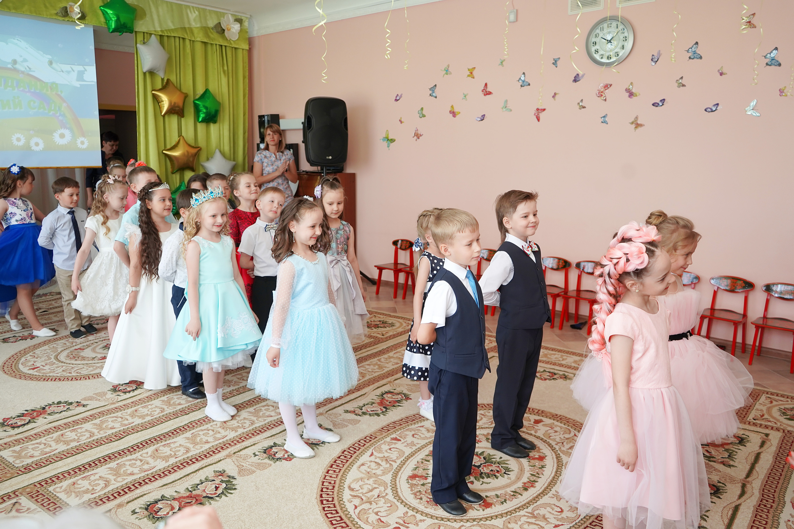 Фотосъемка видеосъёмка фотограф видеооператор новогодних утренников  в. Фотограф, видеооператор Нина Коршунова