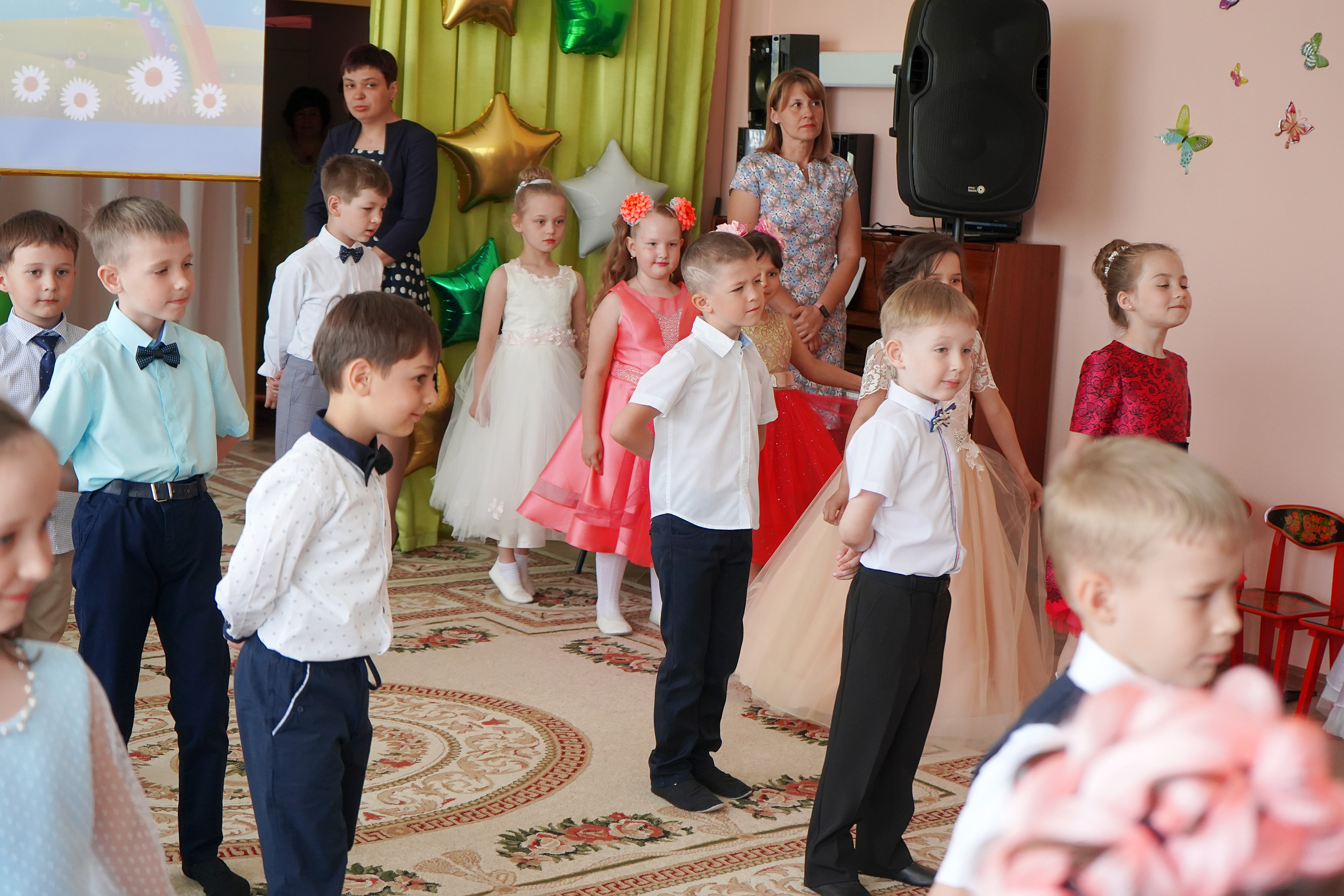 Фотосъемка видеосъёмка фотограф видеооператор новогодних утренников  в. Фотограф, видеооператор Нина Коршунова