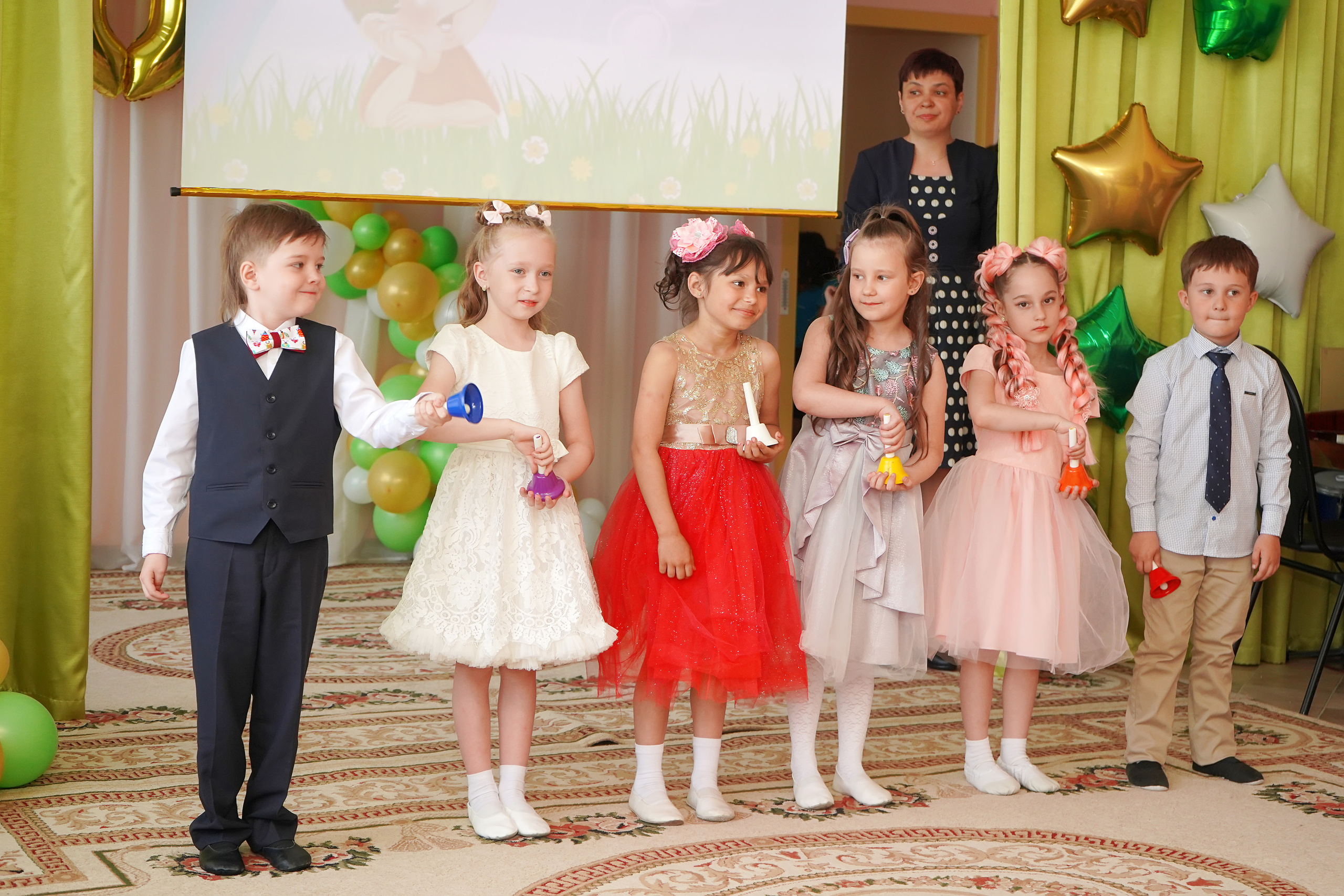 Фотосъемка видеосъёмка фотограф видеооператор новогодних утренников  в. Фотограф, видеооператор Нина Коршунова