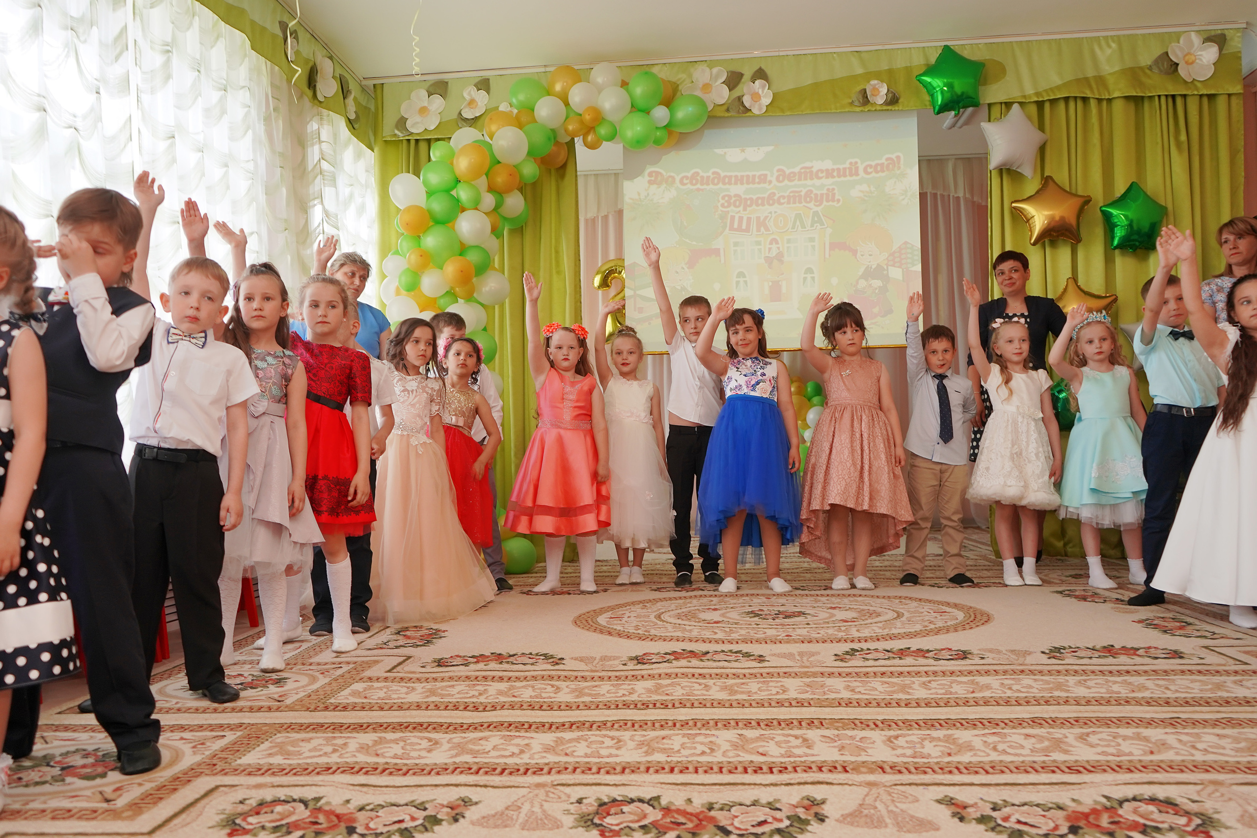 Фотосъемка видеосъёмка фотограф видеооператор новогодних утренников  в. Фотограф, видеооператор Нина Коршунова