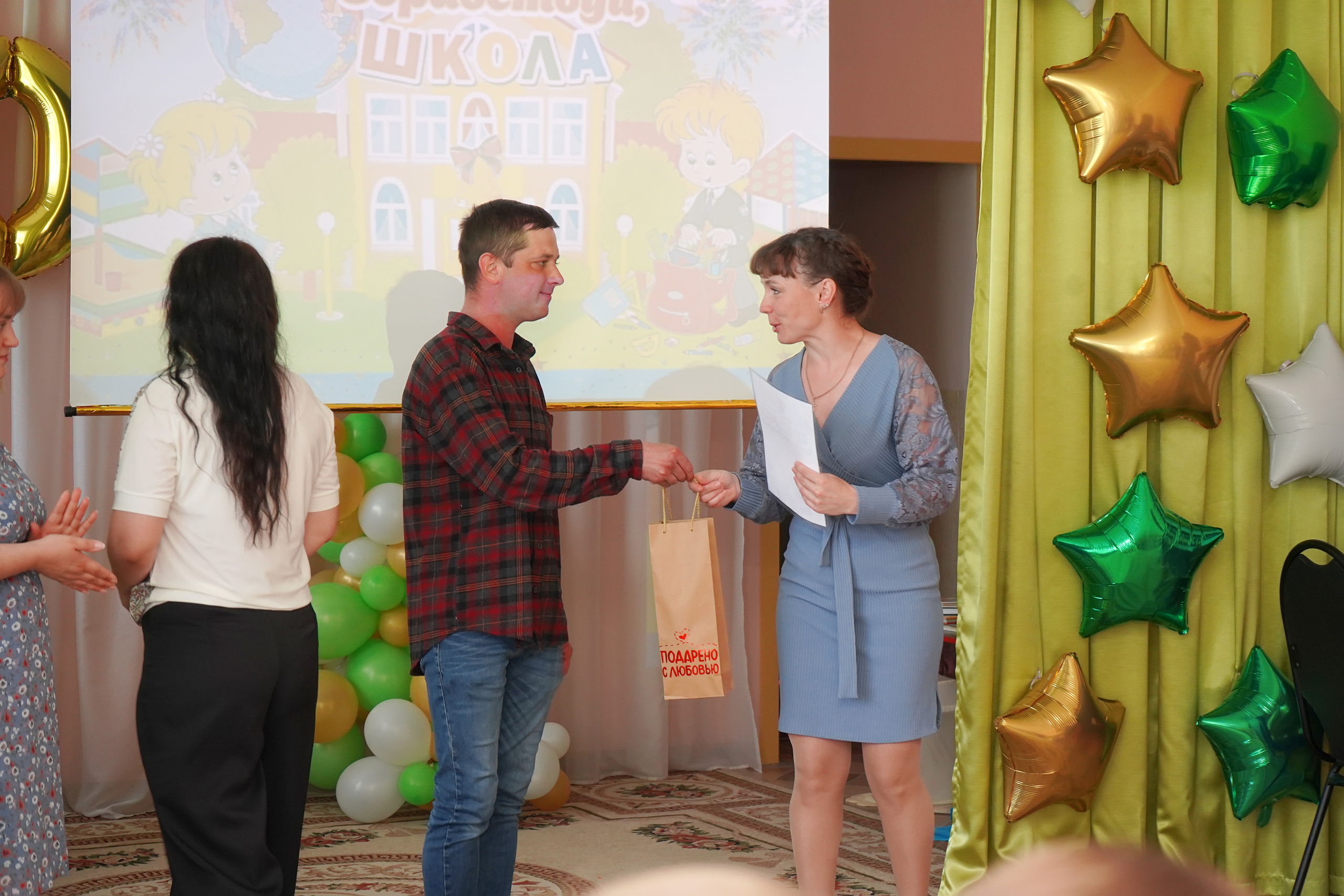 Фотосъемка видеосъёмка фотограф видеооператор новогодних утренников  в. Фотограф, видеооператор Нина Коршунова