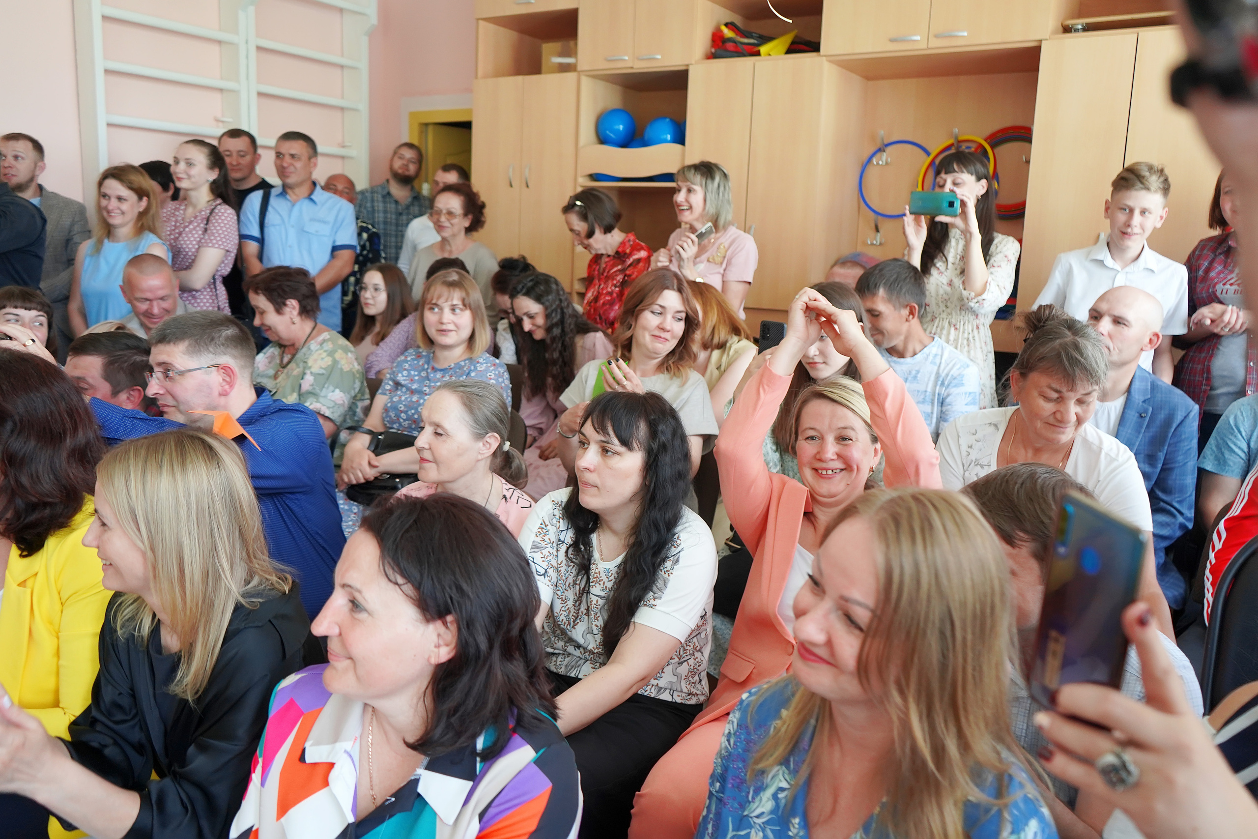 Фотосъемка видеосъёмка фотограф видеооператор новогодних утренников  в. Фотограф, видеооператор Нина Коршунова