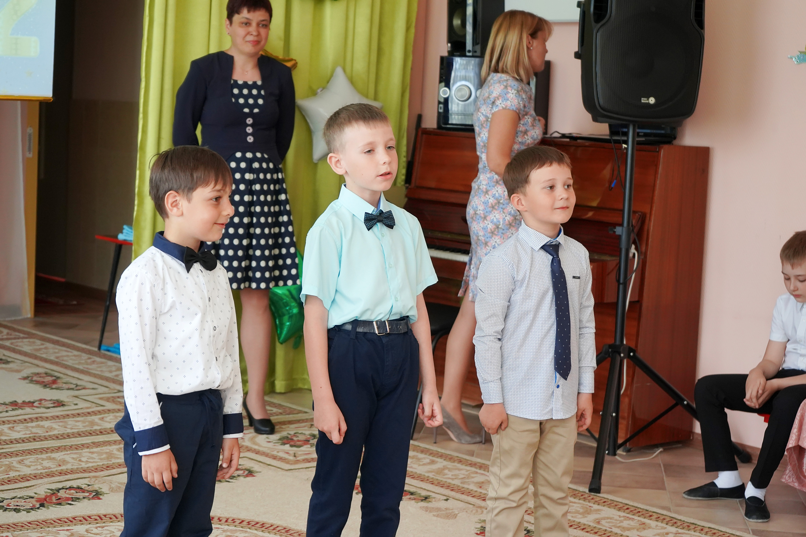 Фотосъемка видеосъёмка фотограф видеооператор новогодних утренников  в. Фотограф, видеооператор Нина Коршунова