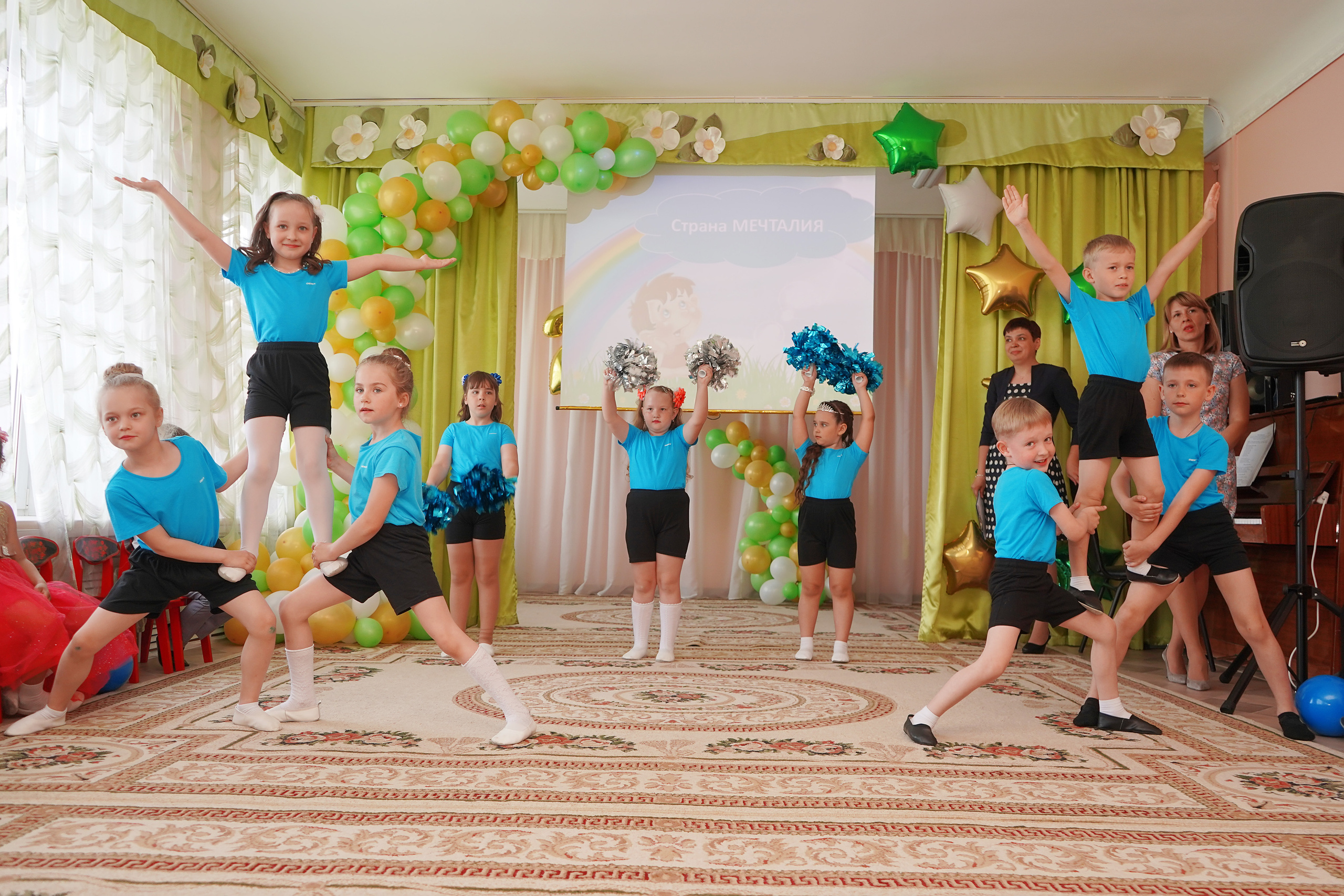 Фотосъемка видеосъёмка фотограф видеооператор новогодних утренников  в. Фотограф, видеооператор Нина Коршунова