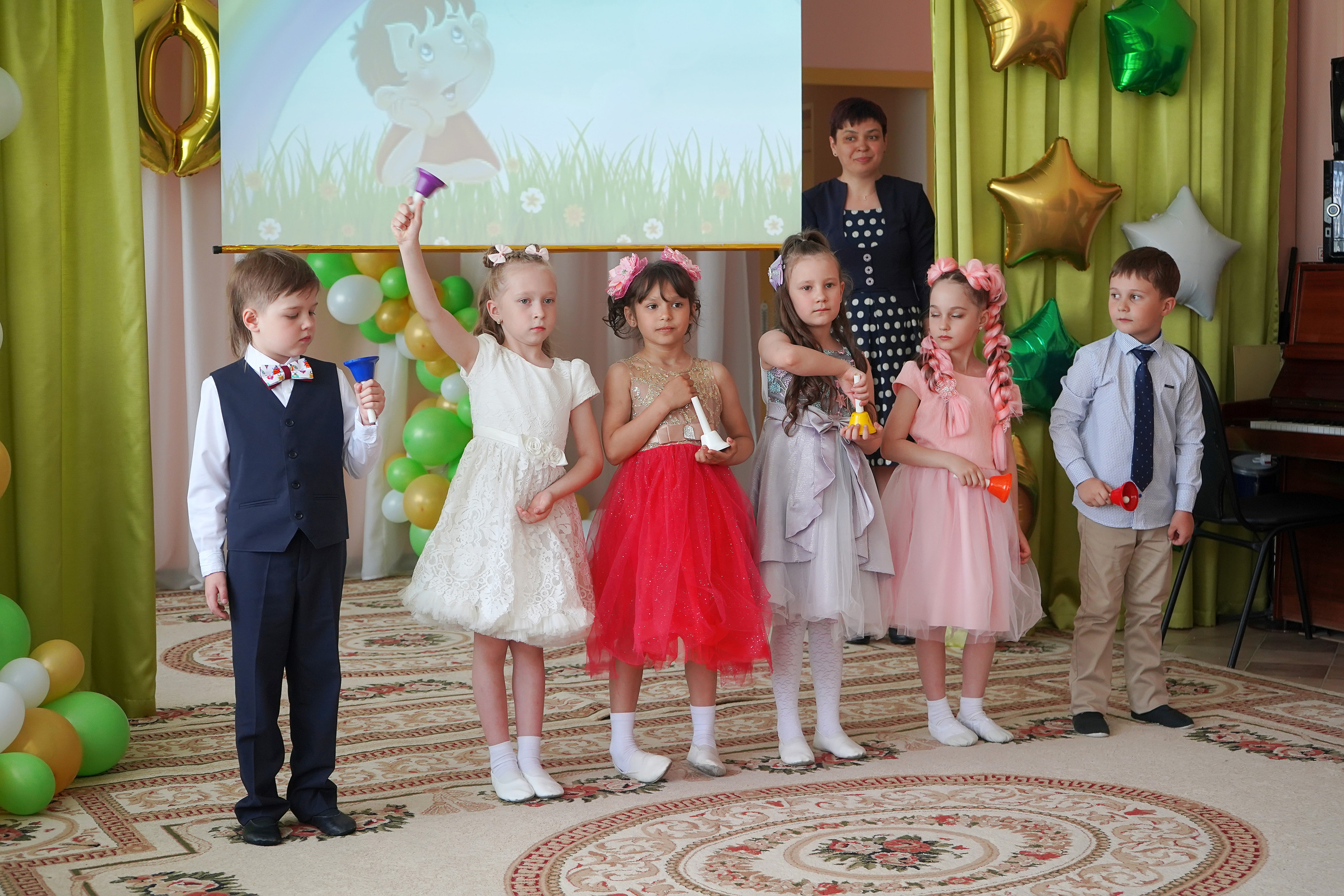 Фотосъемка видеосъёмка фотограф видеооператор новогодних утренников  в. Фотограф, видеооператор Нина Коршунова